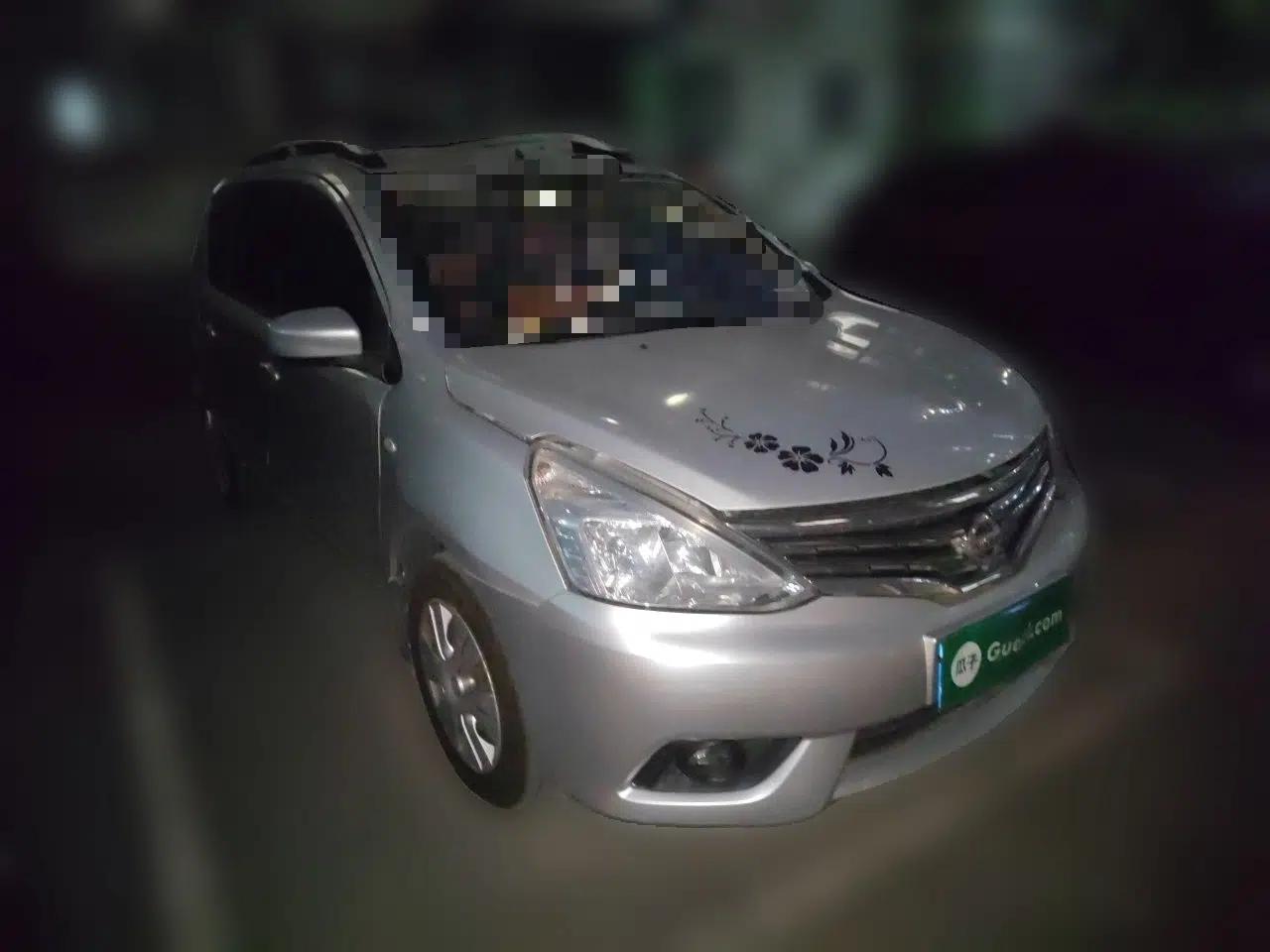 Nissan Livina 2013 1.6XE CVT Comfort Edition — миниатюра 3