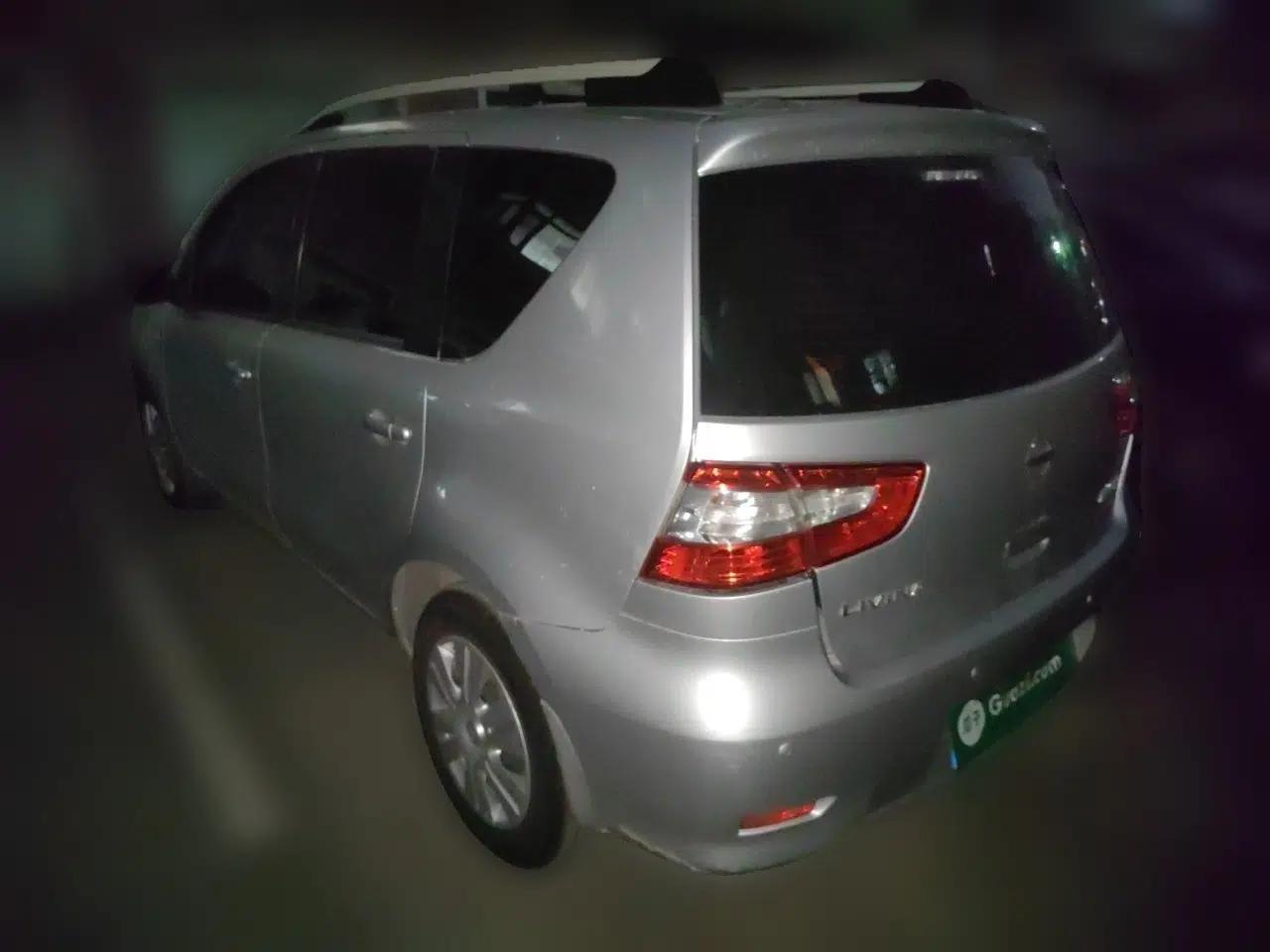 Nissan Livina 2013 1.6XE CVT Comfort Edition — миниатюра 4