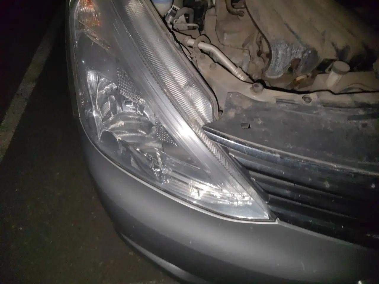 Nissan Livina 2013 1.6XE CVT Comfort Edition — миниатюра 7