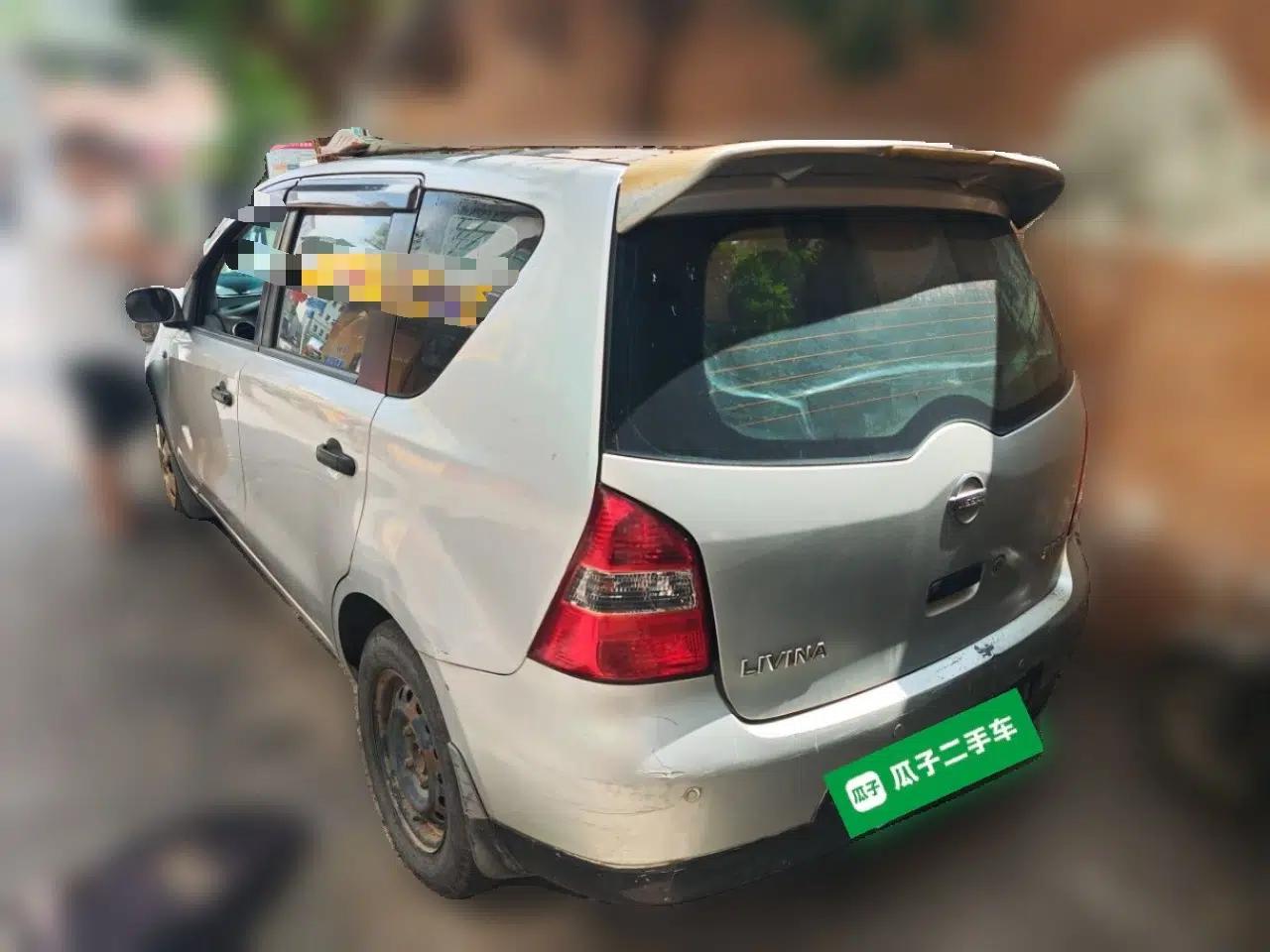 Nissan Livina 2010 Jingyue Edition 1.6L Manual All-Around Model — миниатюра 4