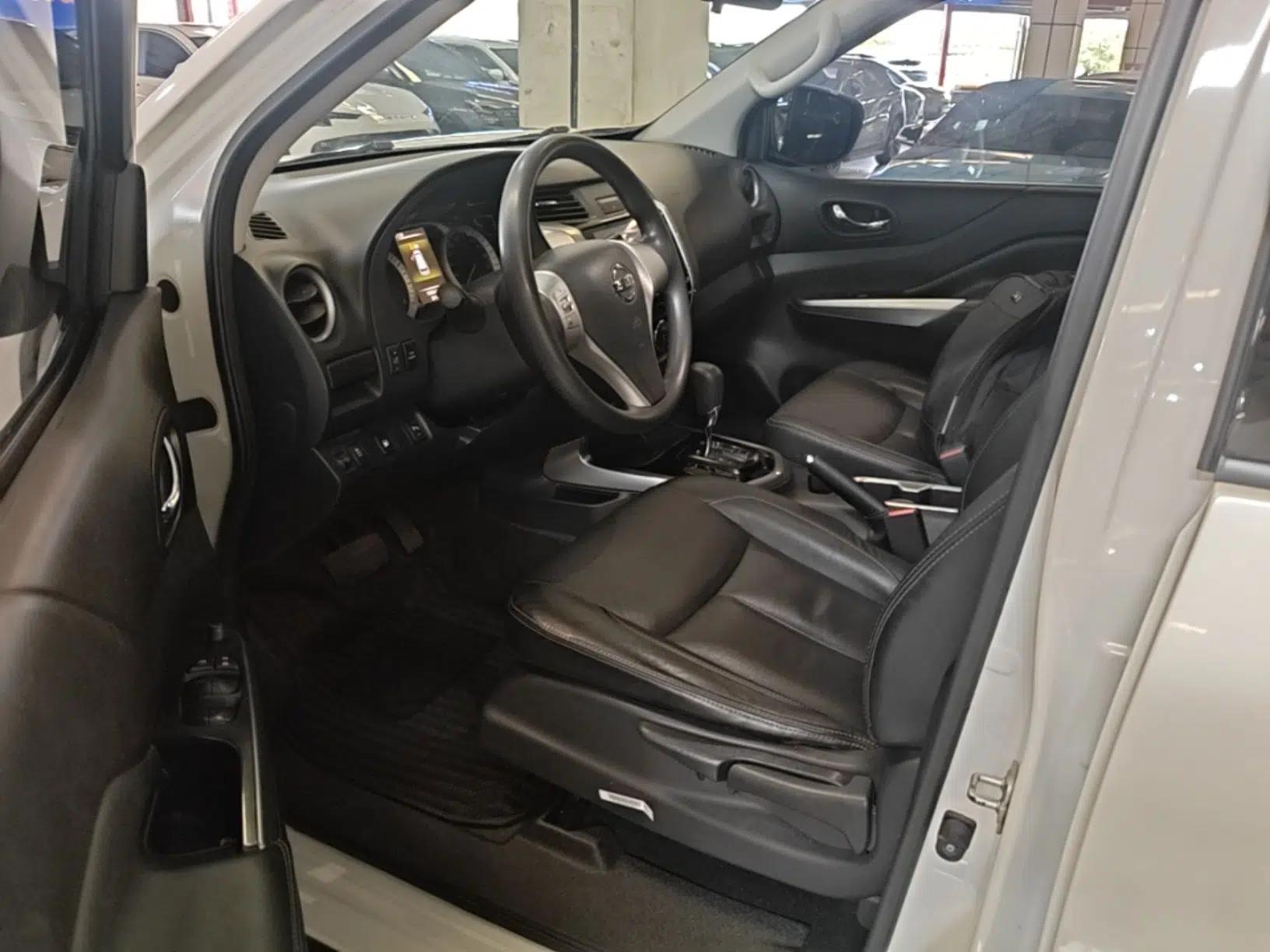 Nissan Terra 2020 2.5L XL Upper 4WD Automatic Four-Wheel Drive Luxury Edition — миниатюра 19