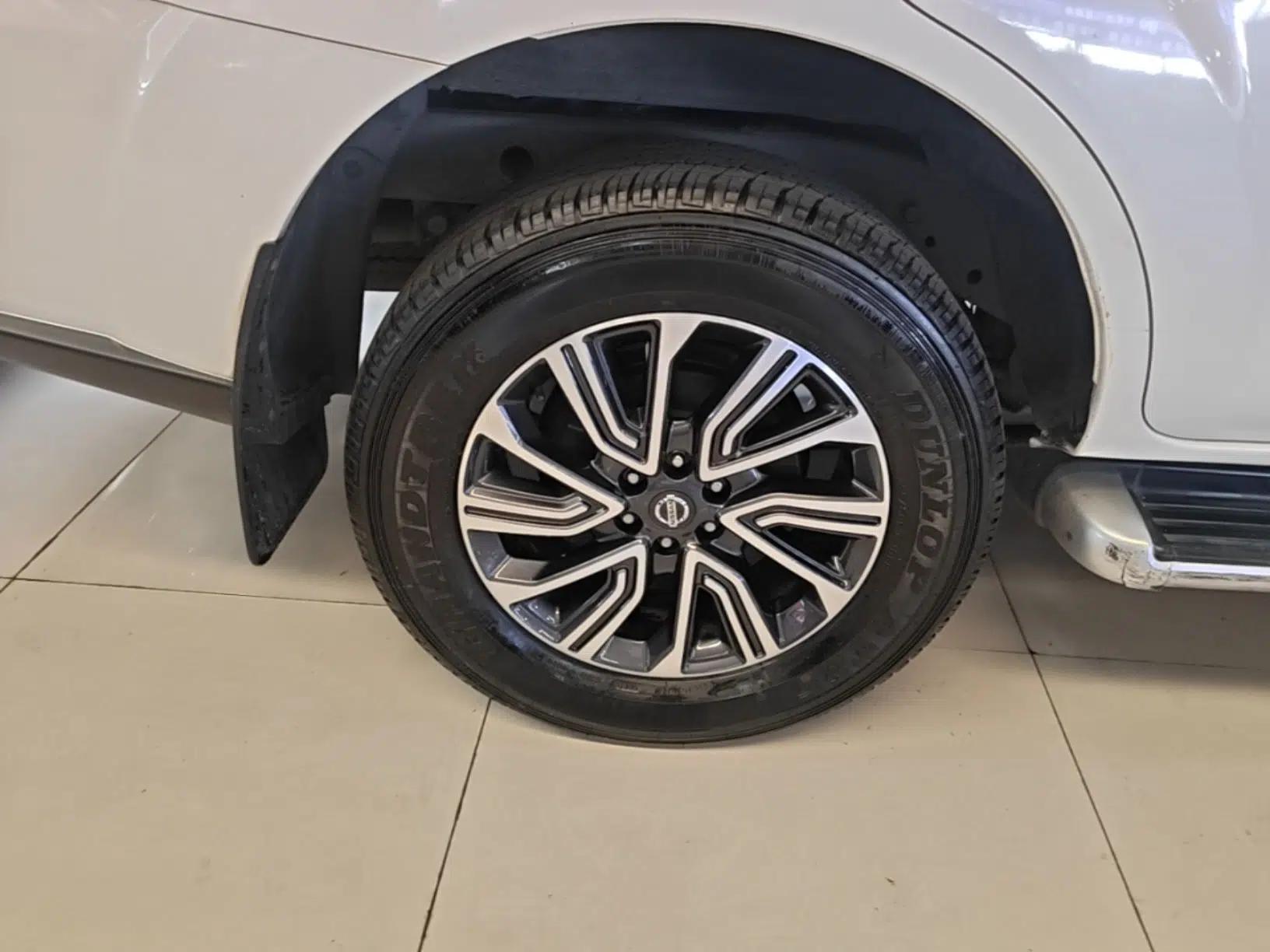 Nissan Terra 2020 2.5L XL Upper 4WD Automatic Four-Wheel Drive Luxury Edition — миниатюра 10