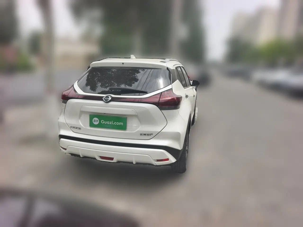 Nissan Kicks 2022 1.5L CVT XV Luxury Edition — миниатюра 3
