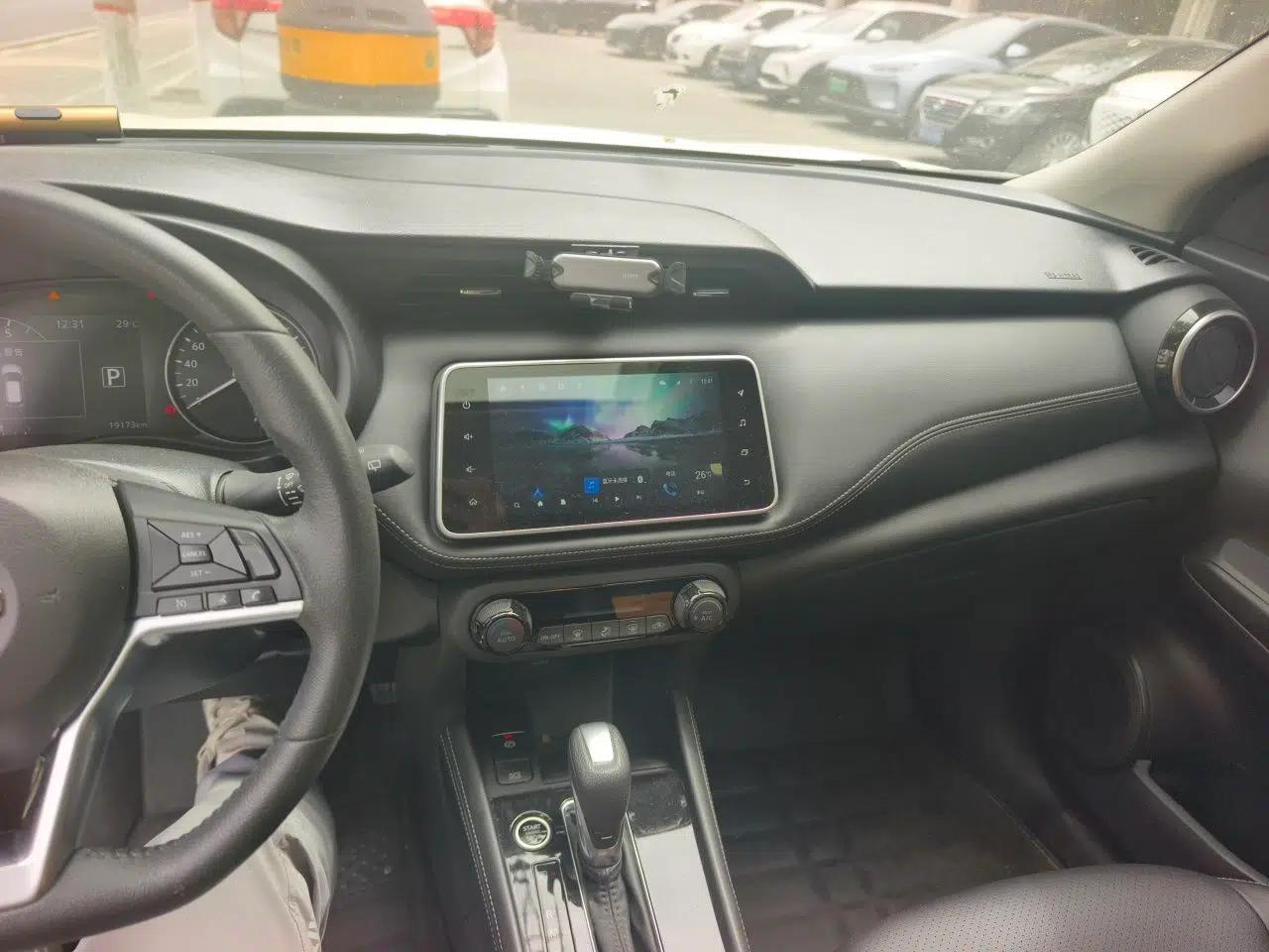 Nissan Kicks 2022 1.5L CVT XV Luxury Edition — миниатюра 10
