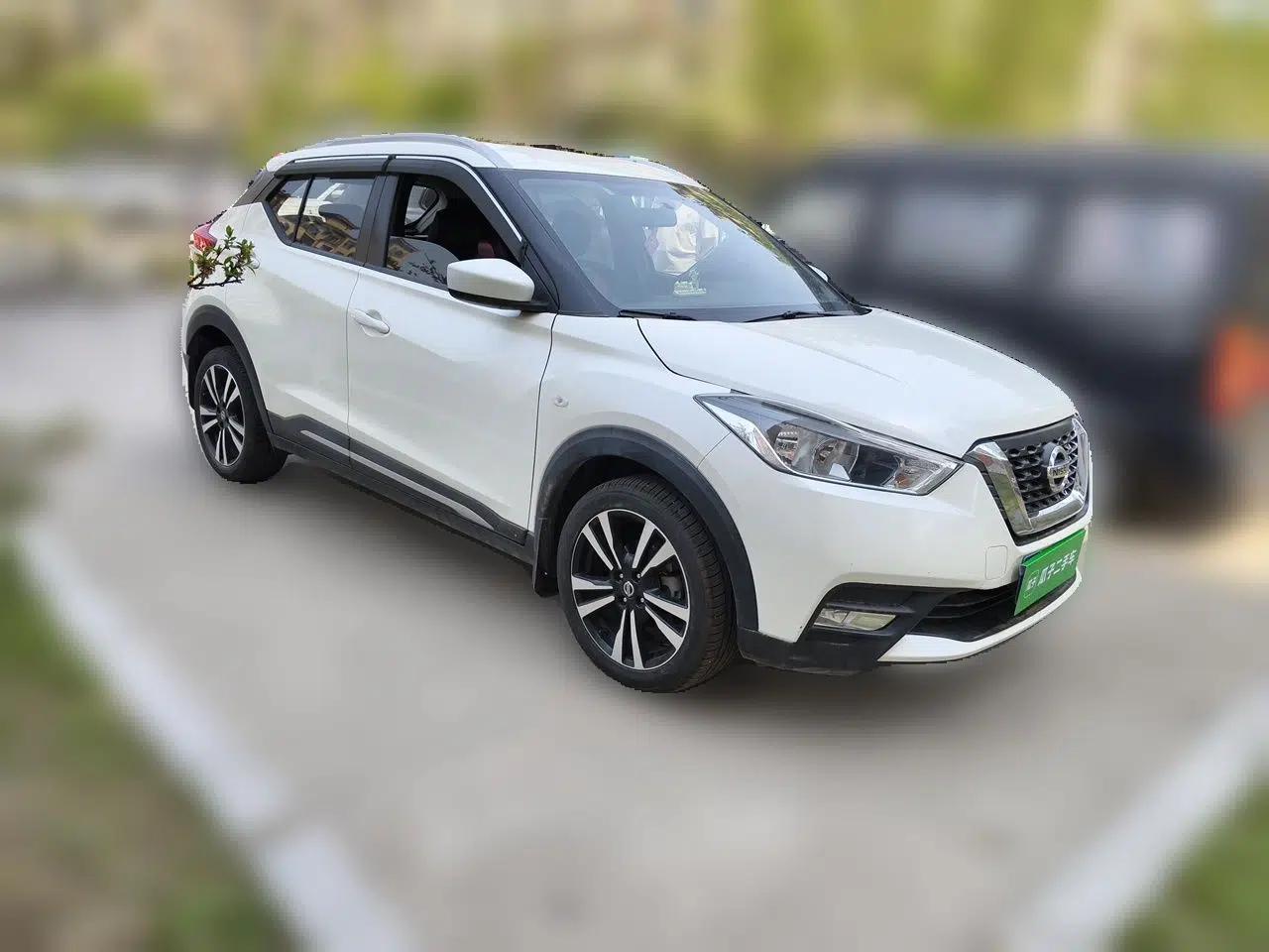 Nissan Kicks 2019 1.5L CVT Cool Enjoy Edition — миниатюра 3
