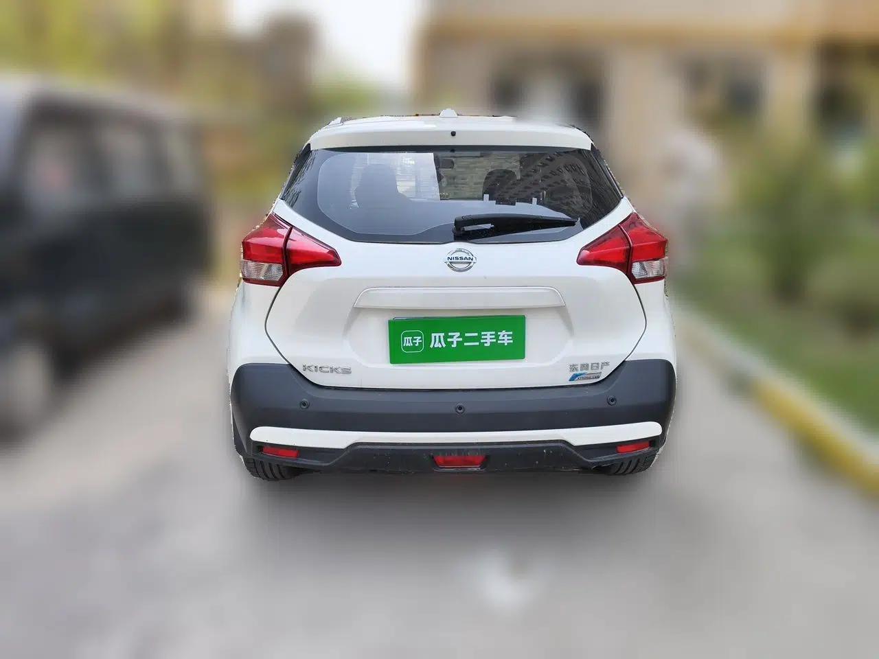 Nissan Kicks 2019 1.5L CVT Cool Enjoy Edition — миниатюра 5