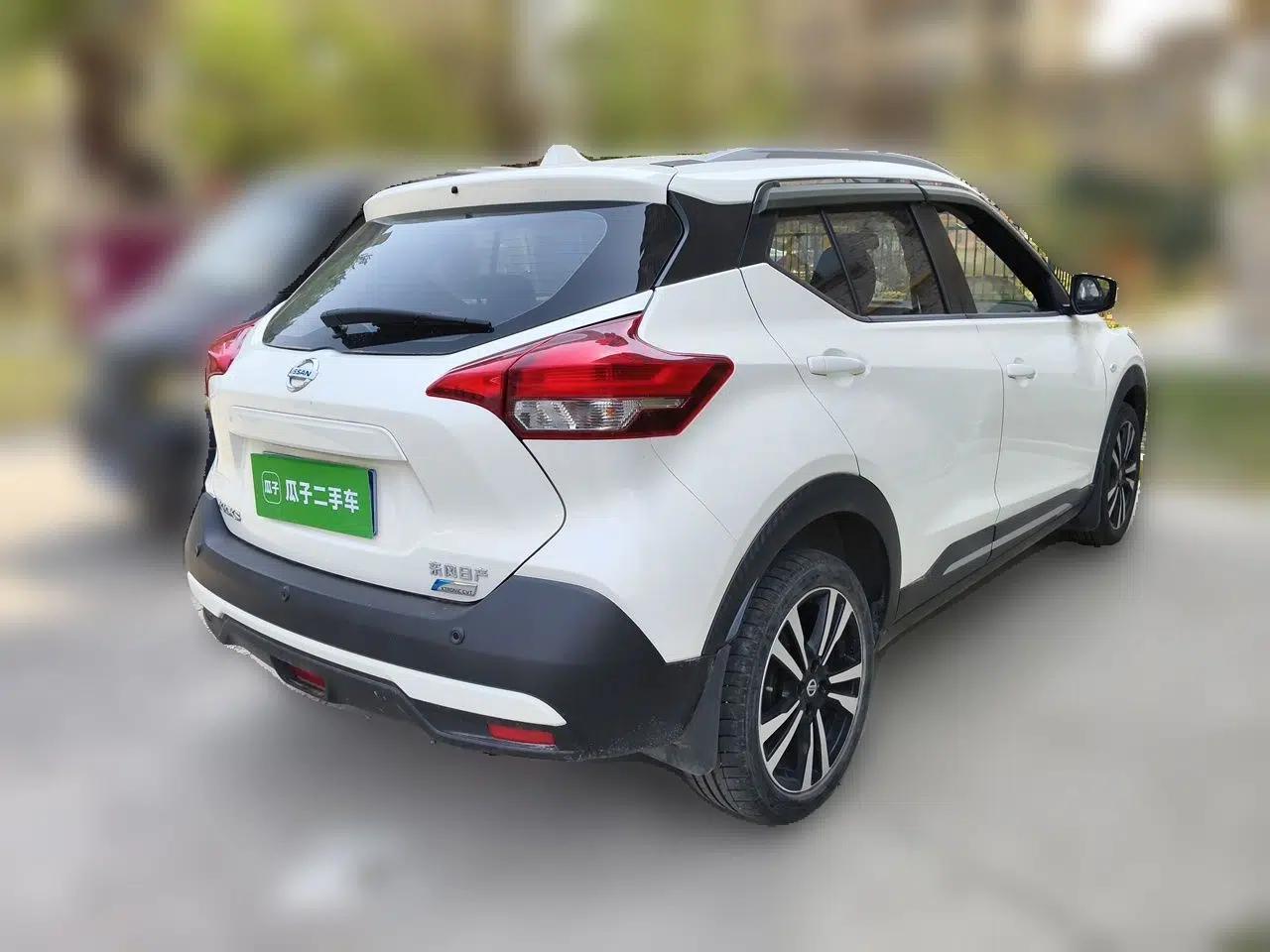 Nissan Kicks 2019 1.5L CVT Cool Enjoy Edition — миниатюра 6