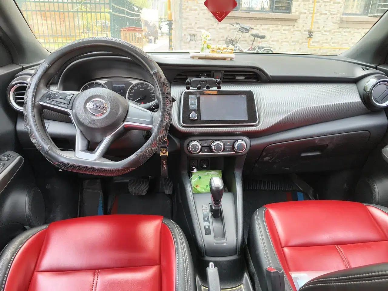 Nissan Kicks 2019 1.5L CVT Cool Enjoy Edition — миниатюра 10