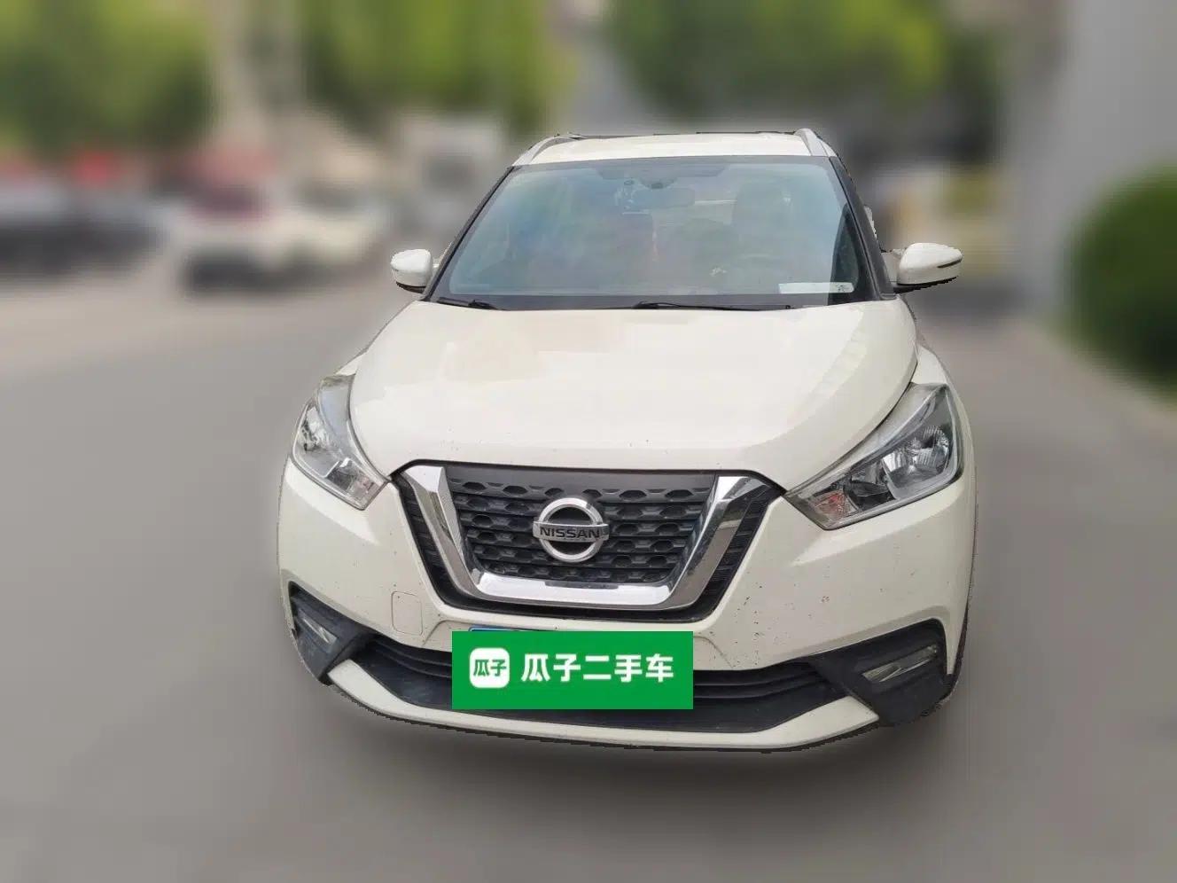 Nissan Kicks 2018 1.5L CVT Smart Connect Luxury Edition — миниатюра 2