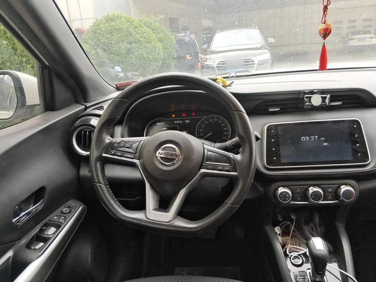 Nissan Kicks 2018 1.5L CVT Smart Connect Luxury Edition — миниатюра 11