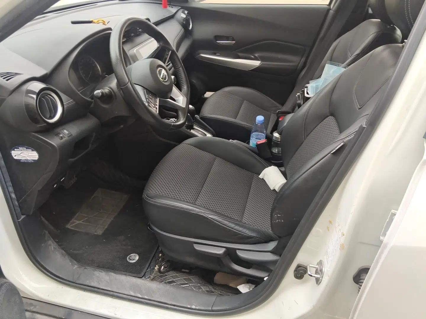 Nissan Kicks 2018 1.5L CVT Smart Connect Luxury Edition — миниатюра 16