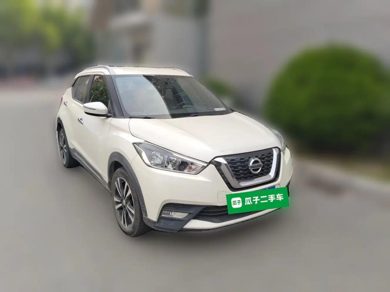 Nissan Kicks 2018 1.5L CVT Smart Connect Luxury Edition — миниатюра 3