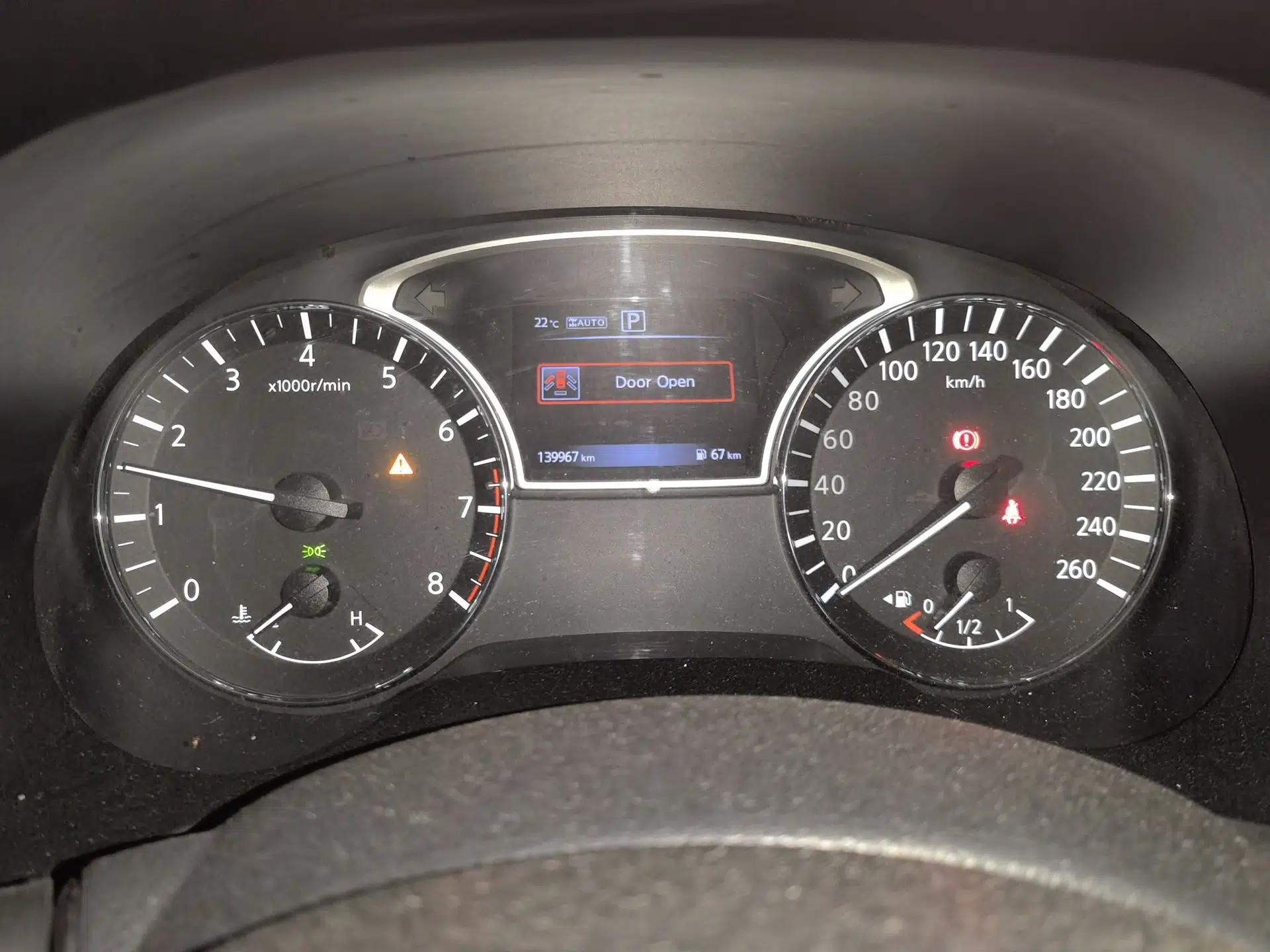 Nissan Pathfinder  — миниатюра 12