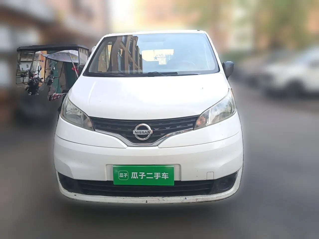 Nissan NV200 2011 1.6L 232 Seats Zunya Trim — миниатюра 2
