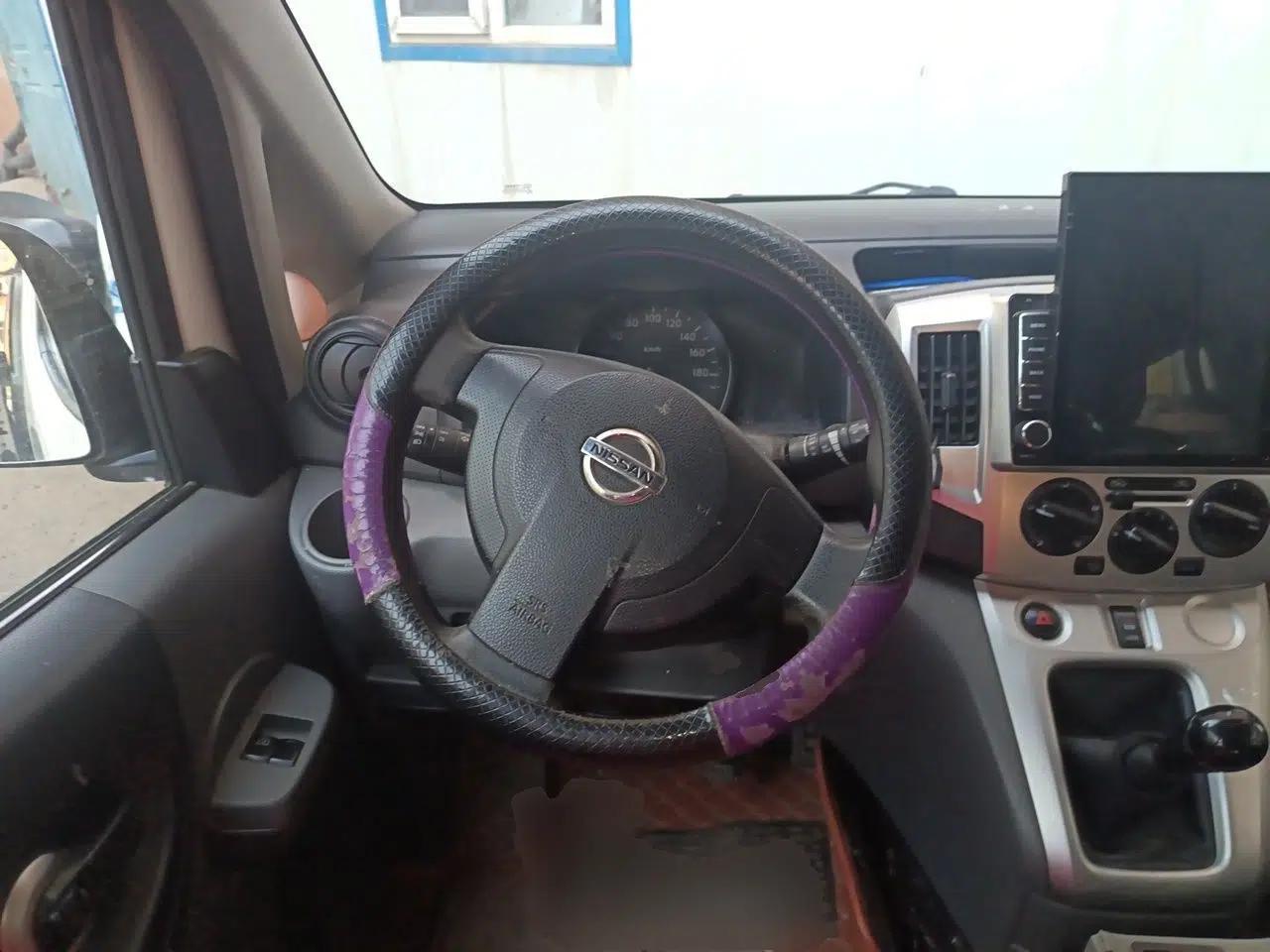 Nissan NV200 2011 1.6L 232 Seats Zunya Trim — миниатюра 11
