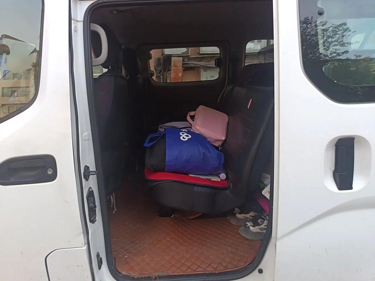 Nissan NV200 2011 1.6L 232 Seats Zunya Trim — миниатюра 18