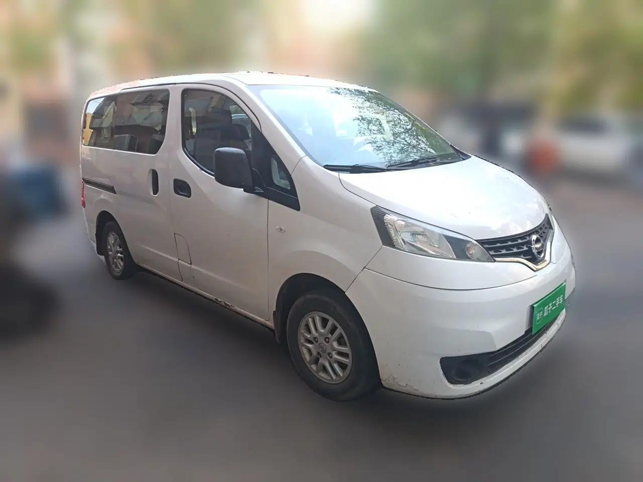 Nissan NV200 2011 1.6L 232 Seats Zunya Trim — миниатюра 3