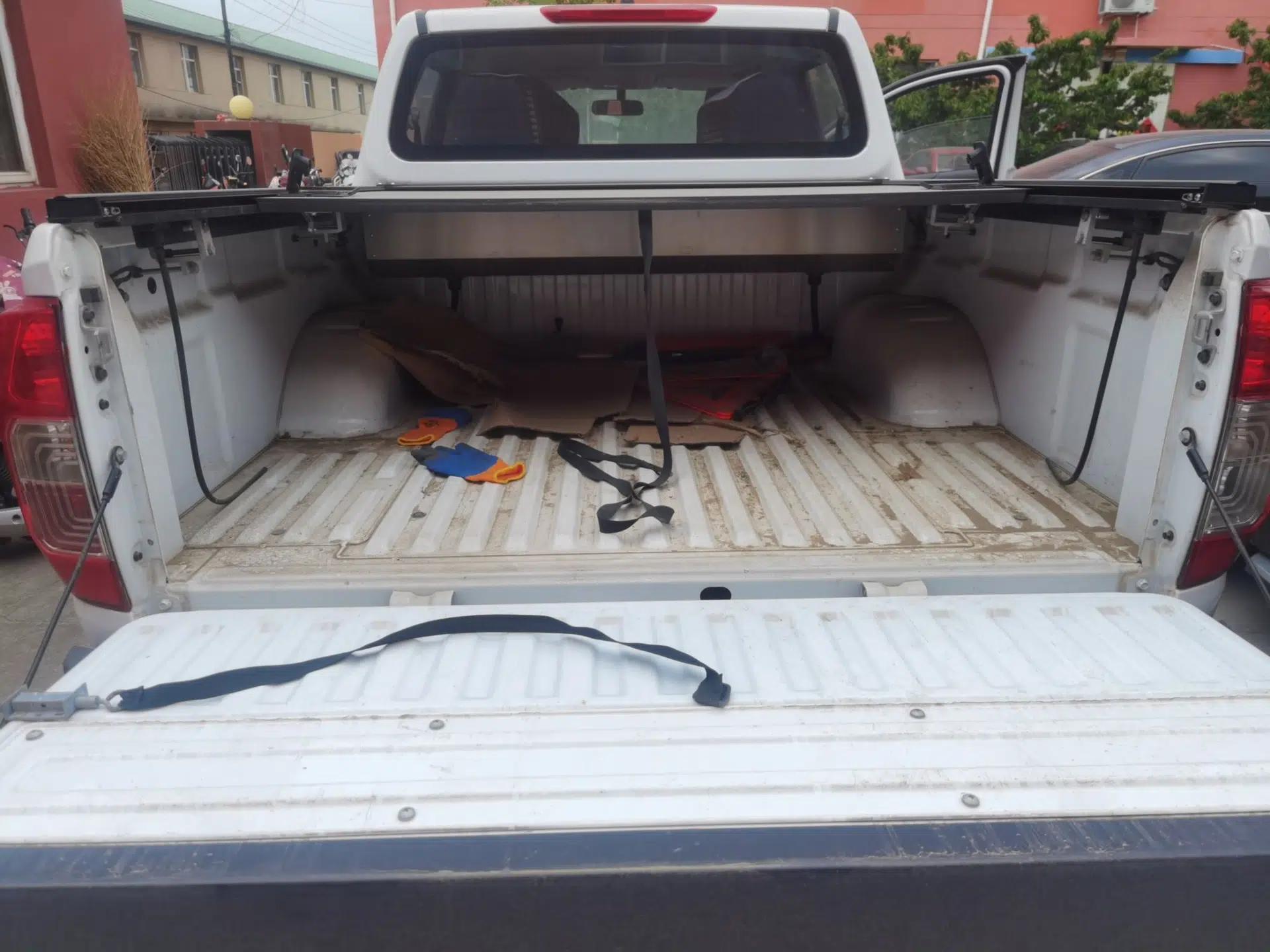 Nissan Navara 2021 2.5L Manual 4x4 Comfort Version QR25 — миниатюра 20