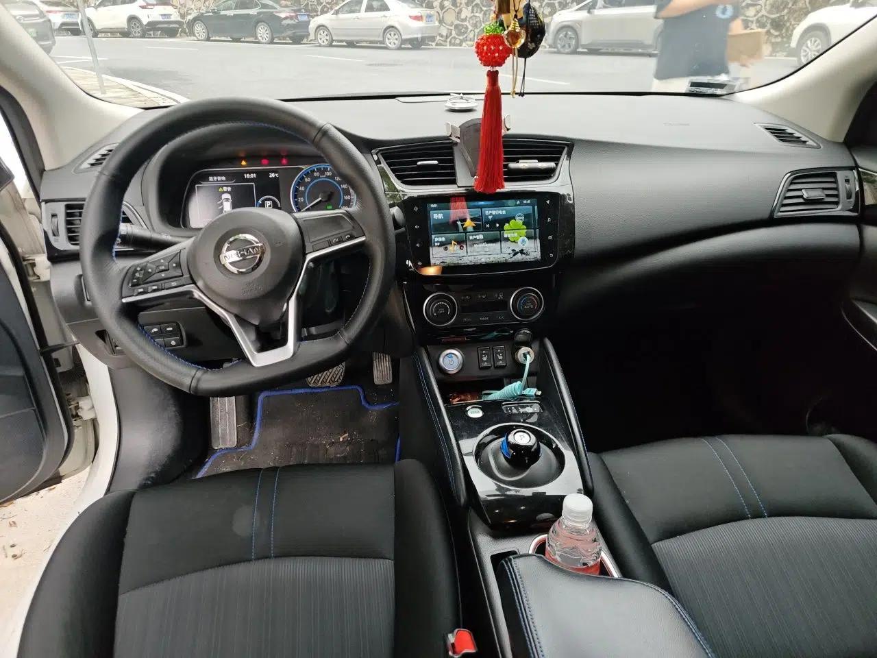 Nissan Sylphy EV 2018 Smart Edition — миниатюра 10