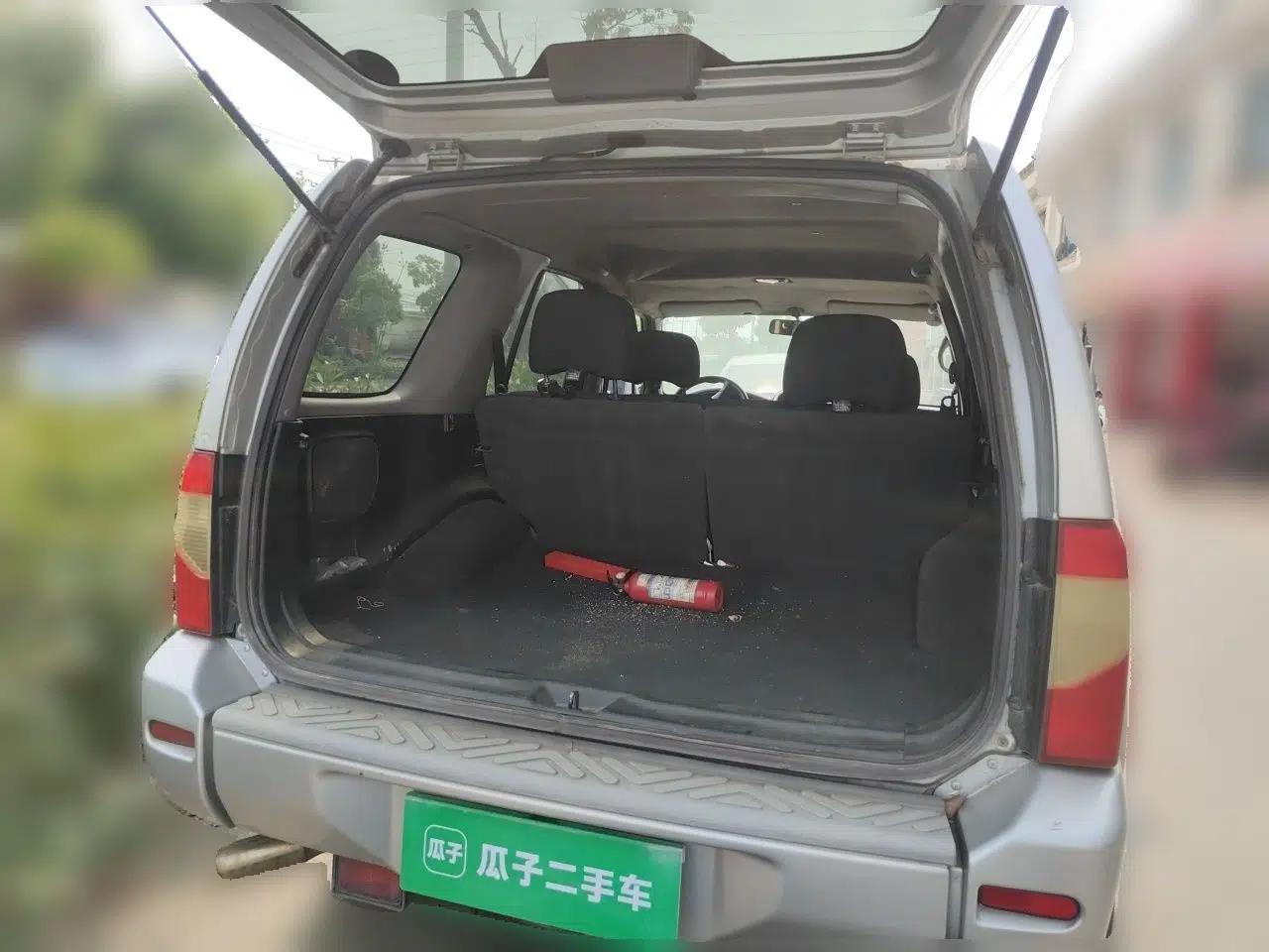Nissan Paladin 2013 2.4L Two-Wheel Drive Standard Version China IV Standard — миниатюра 20