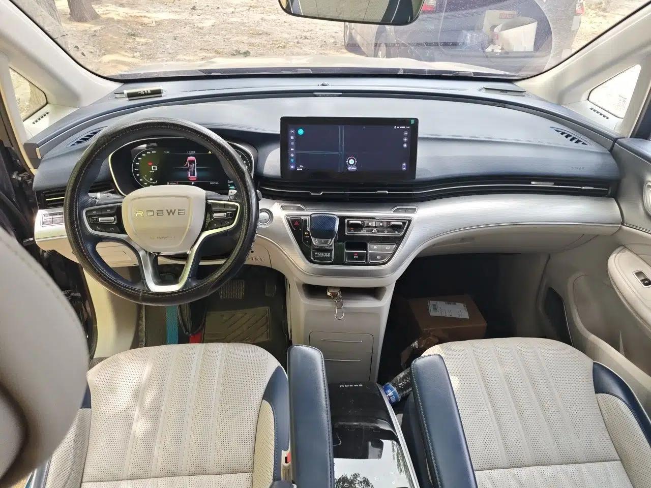 Roewe iMAX8 2021 400TGI Supreme Series Prestige Edition — миниатюра 10
