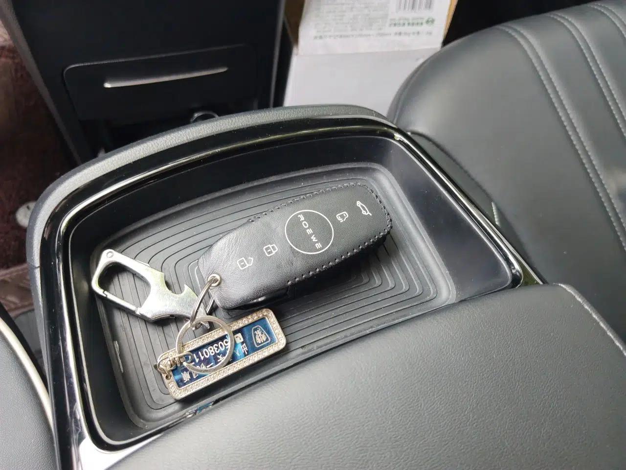Roewe iMAX8 2022 400TGI Flagship Edition — миниатюра 20