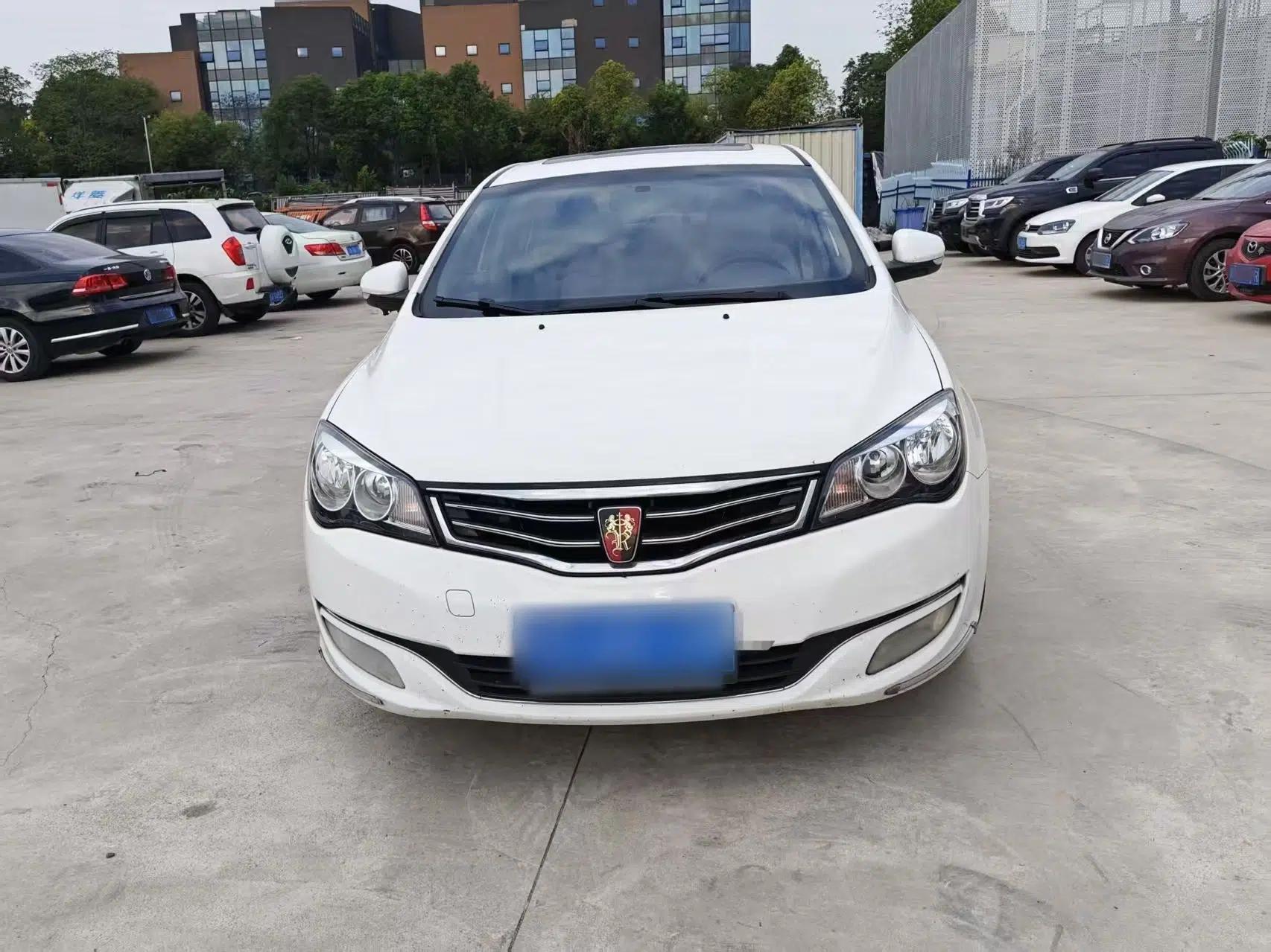 Roewe 350 2015 1.5L Automatic Luxury Sunroof Edition — миниатюра 2