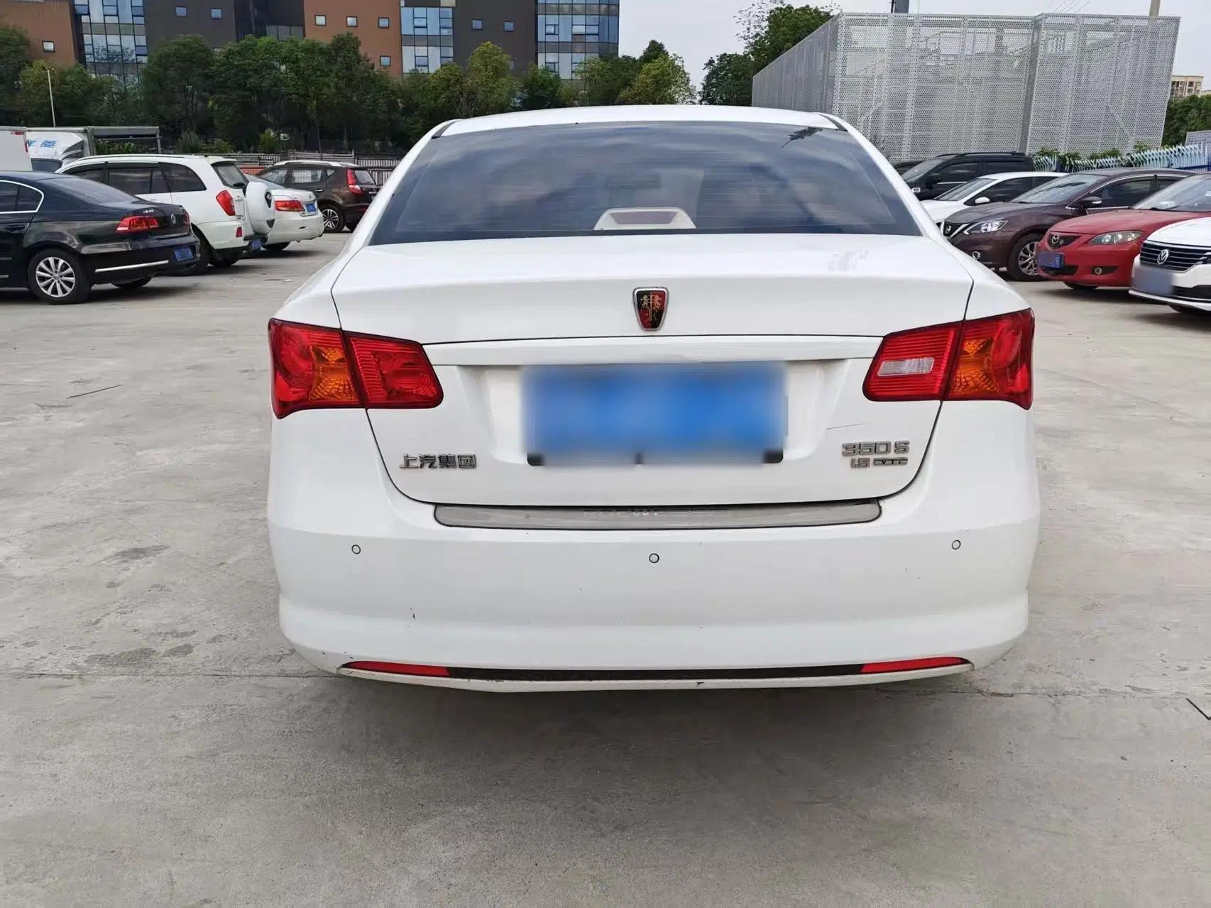 Roewe 350 2015 1.5L Automatic Luxury Sunroof Edition — миниатюра 5