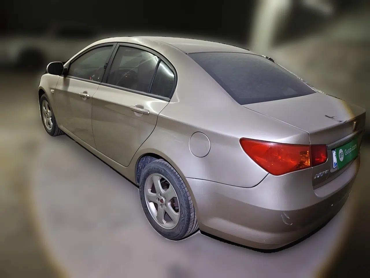 Roewe 350 2012 1.5L Manual Smart Value Edition — миниатюра 4