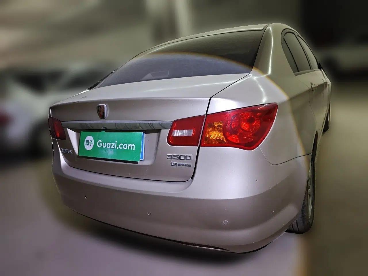 Roewe 350 2012 1.5L Manual Smart Value Edition — миниатюра 5