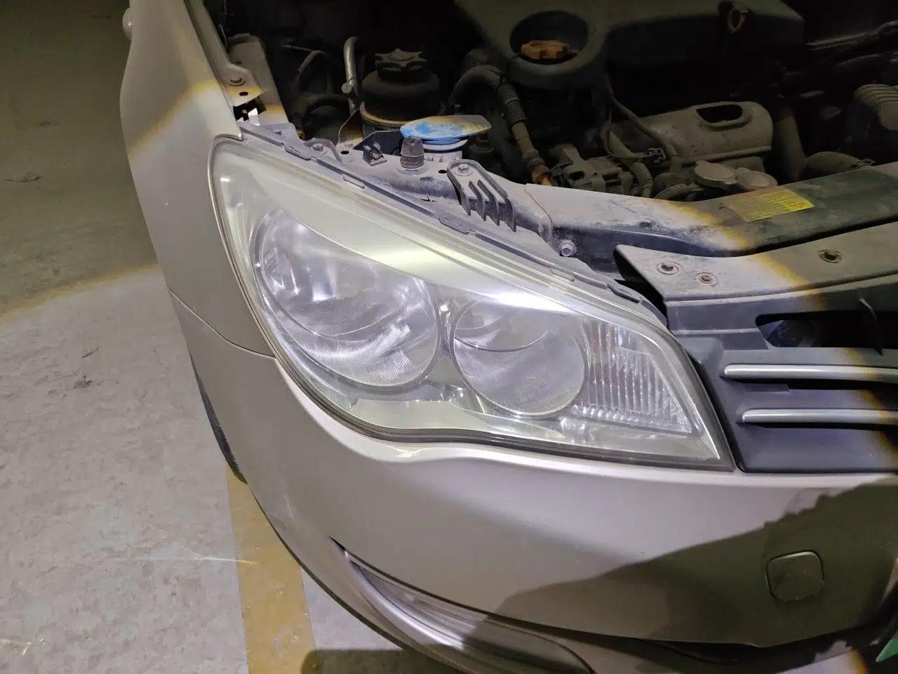 Roewe 350 2012 1.5L Manual Smart Value Edition — миниатюра 7