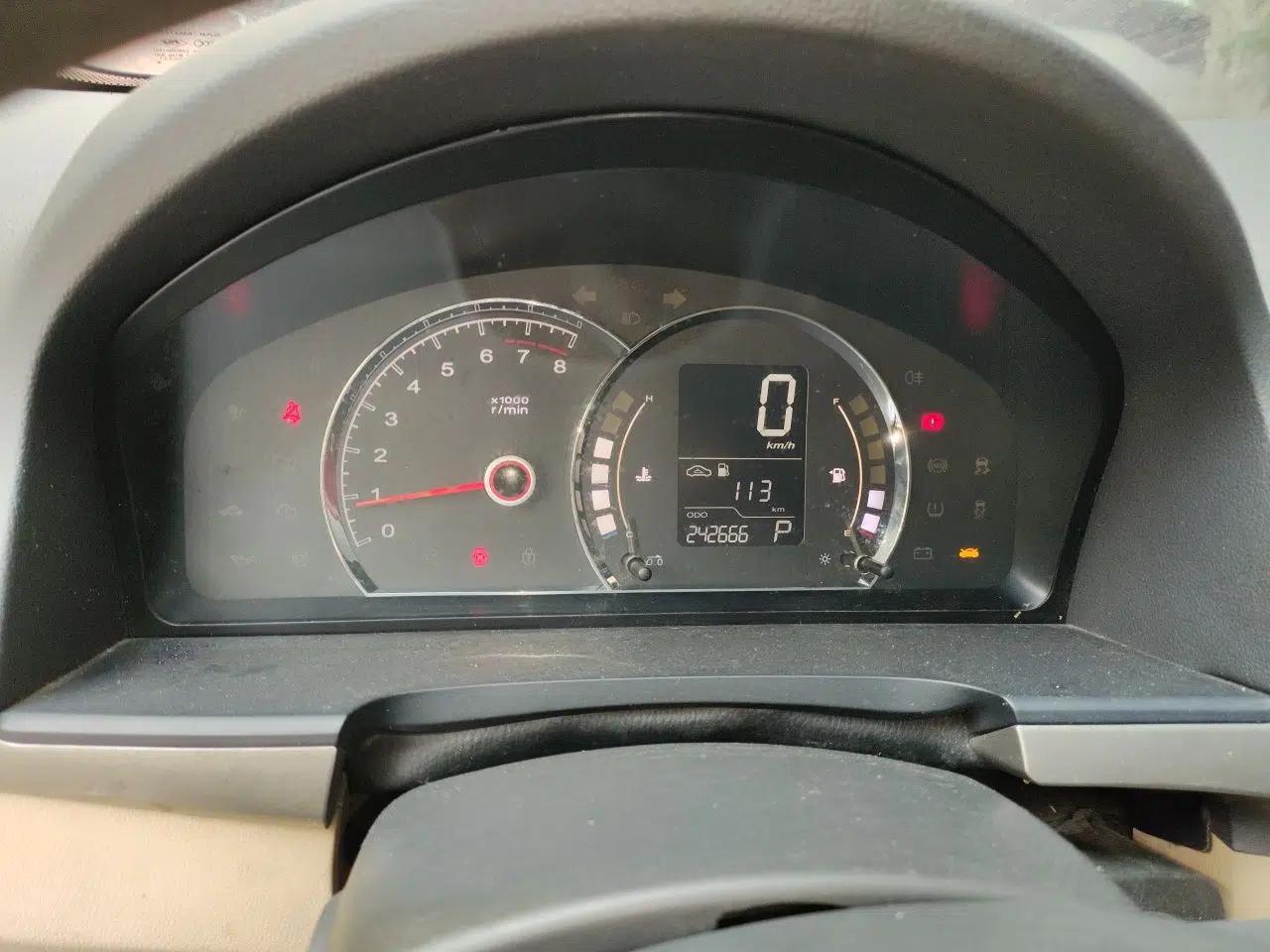 Roewe 350 2014 1.5L Automatic Xunda Edition — миниатюра 12