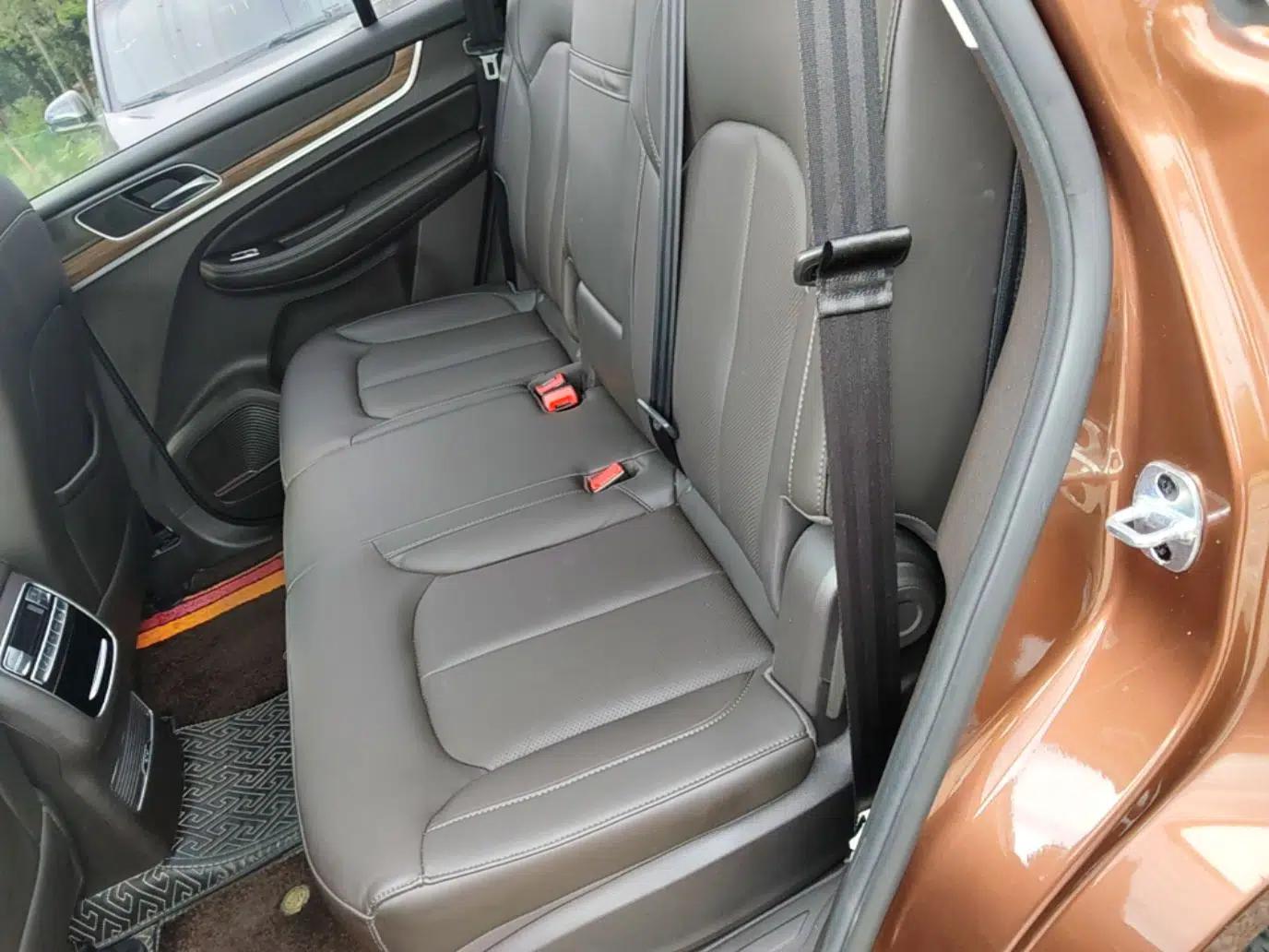 Roewe RX8 2018 30T Smart Connectivity All-Wheel Drive Supreme Edition — миниатюра 20