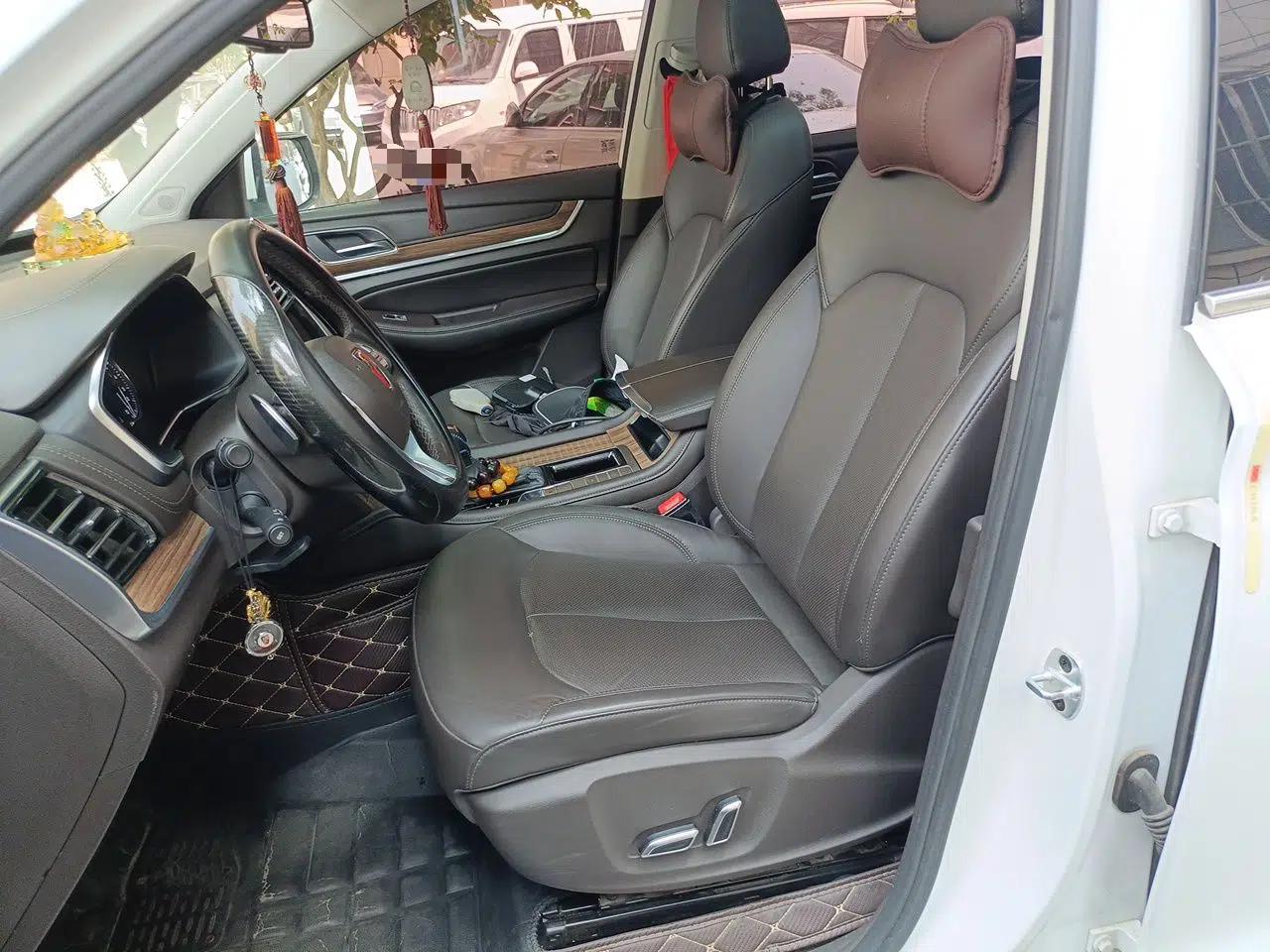 Roewe RX8 2018 30T Smart Connectivity Two-Wheel Drive Flagship Edition — миниатюра 16