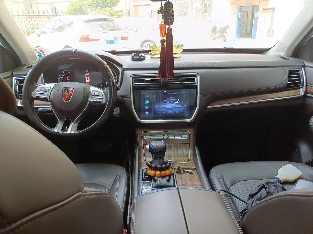 Roewe RX8 2018 30T Smart Connectivity Two-Wheel Drive Flagship Edition — миниатюра 10