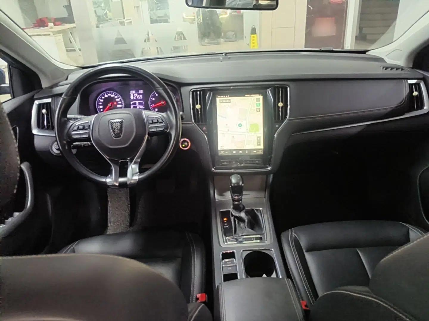 Roewe i6 2017 20T Automatic Internet Smart Edition — миниатюра 13