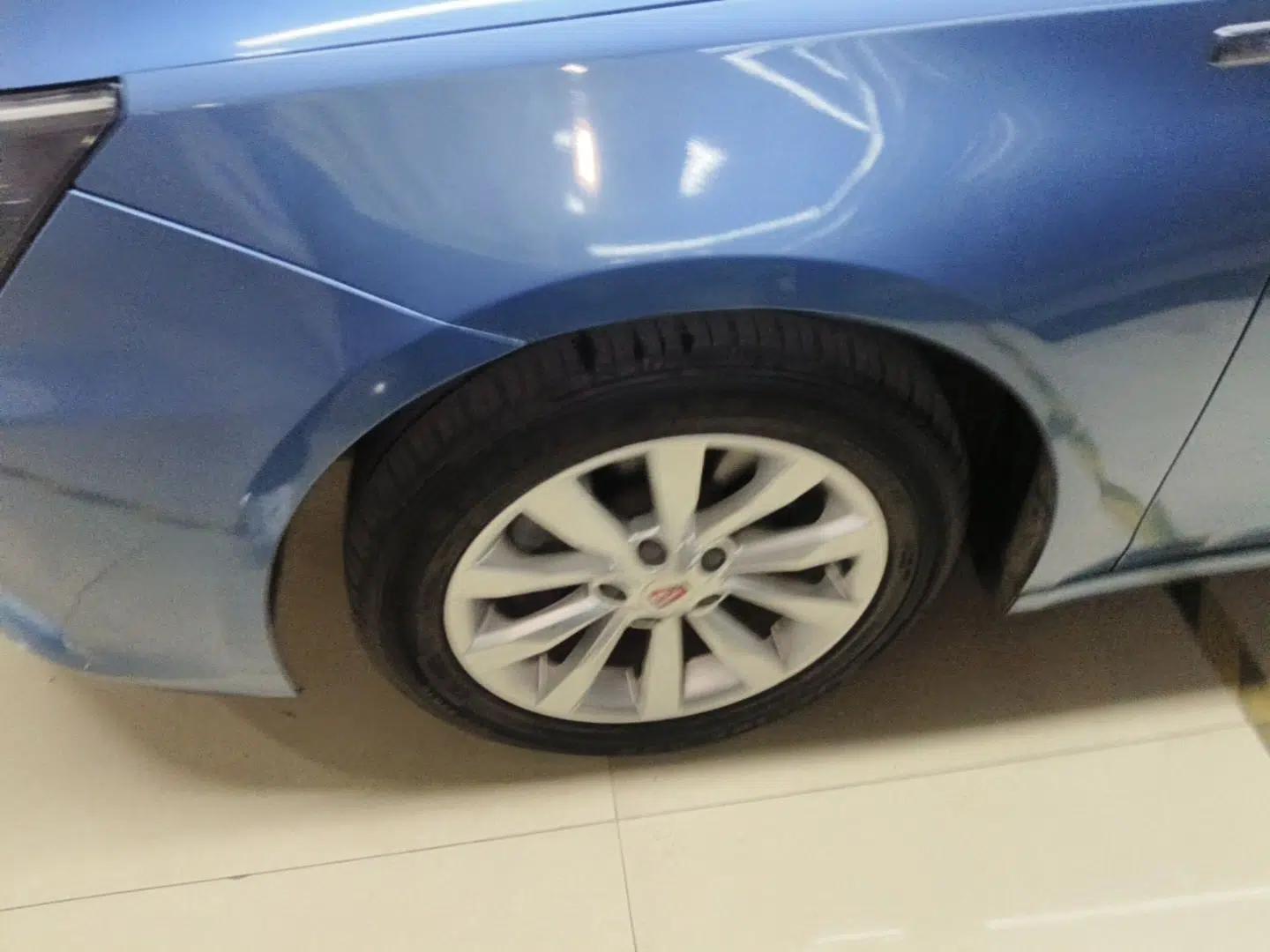 Roewe i6 2017 20T Automatic Internet Smart Edition — миниатюра 8