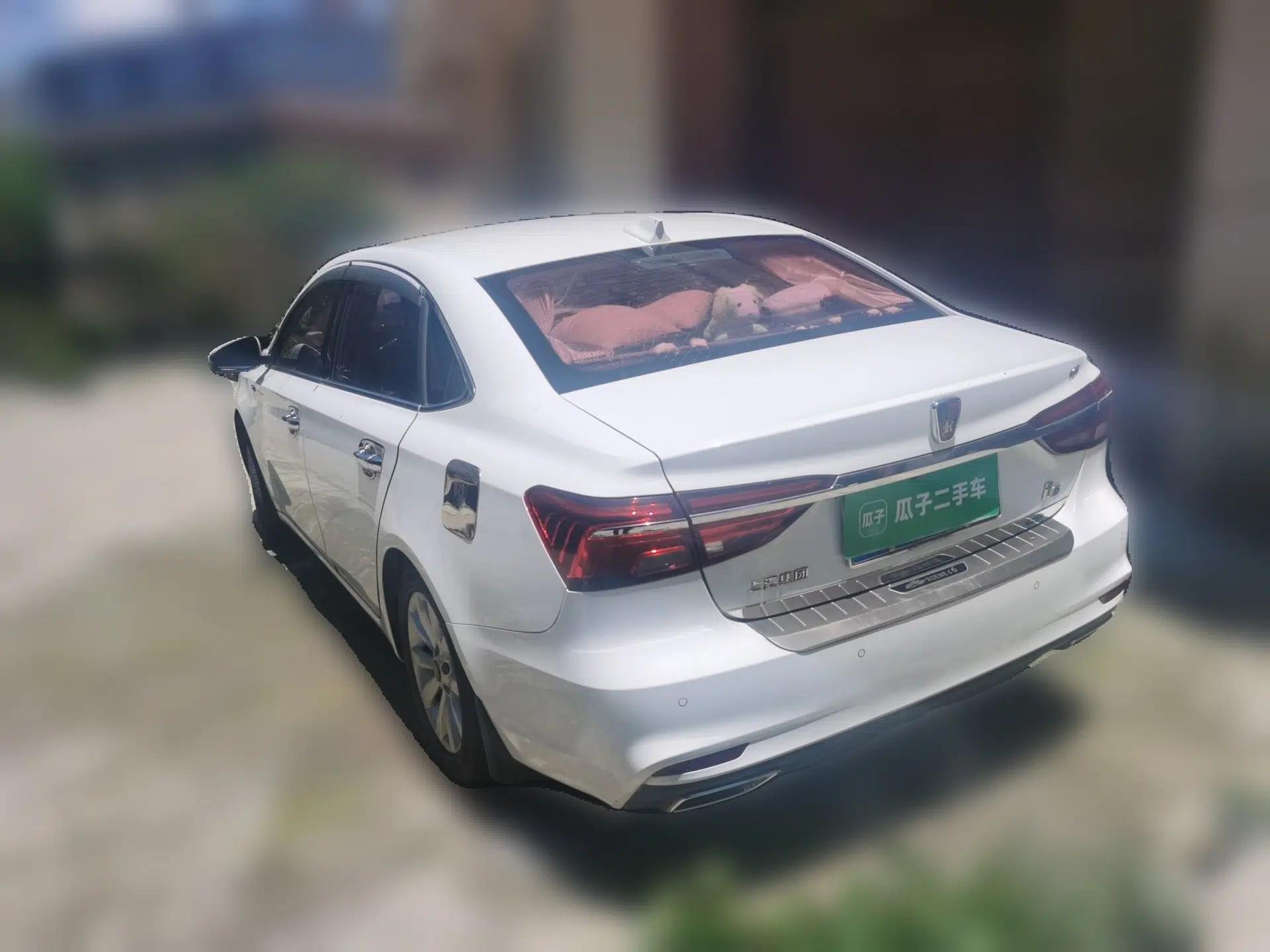 Roewe i6 2017 16T Automatic Connected Smart Edition — миниатюра 4