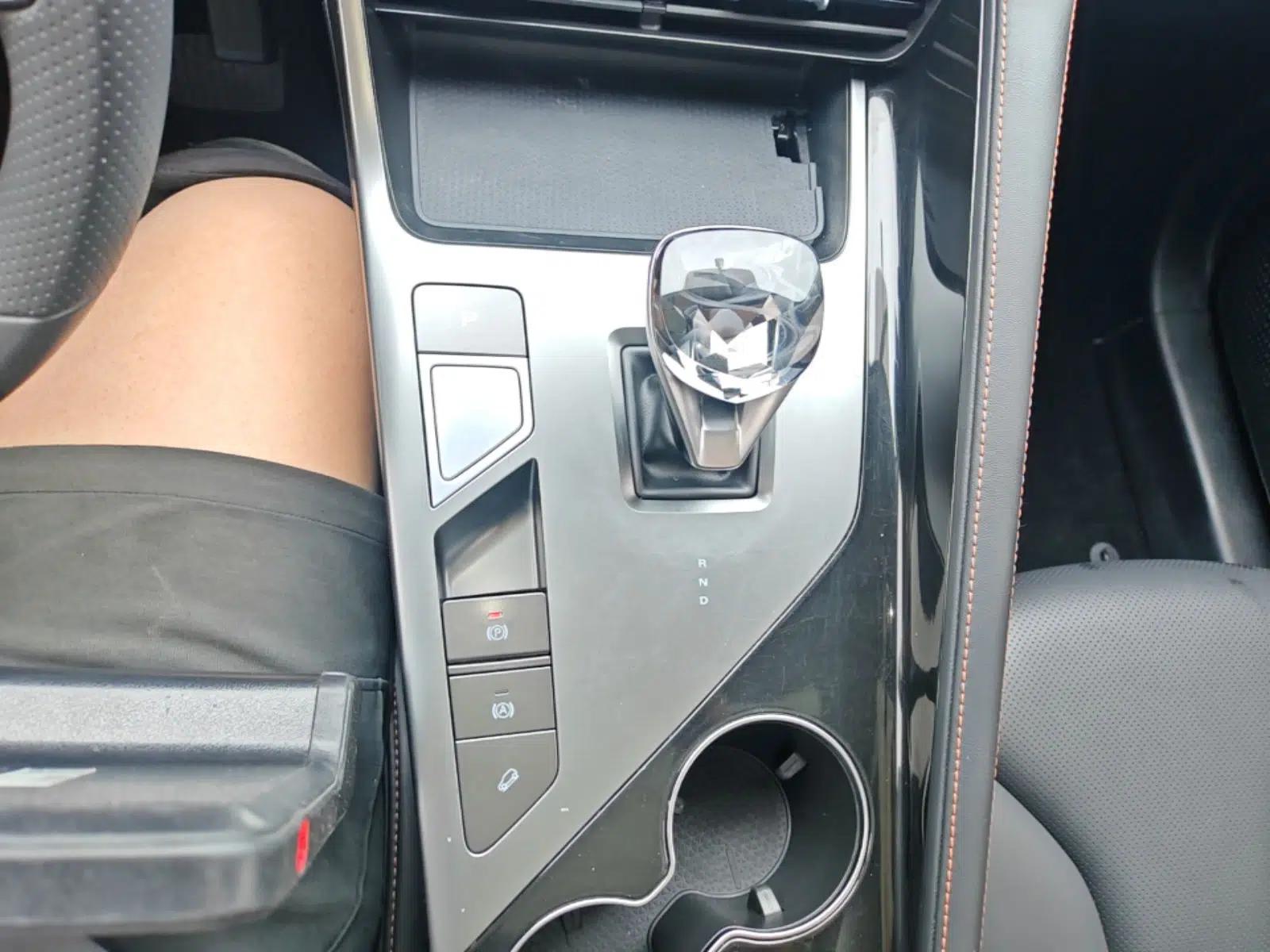 Roewe RX5 New Energy 2023 eRX5 Ultra-Hybrid Comfort Edition — миниатюра 17