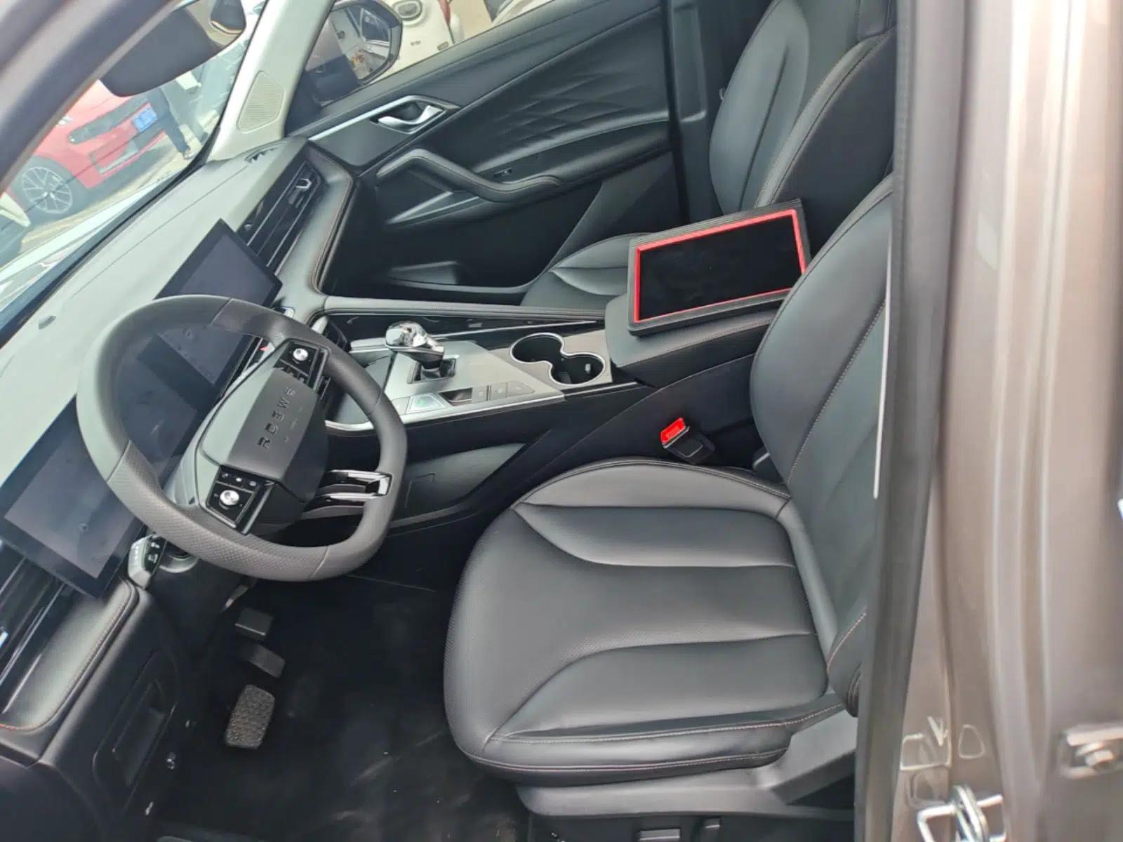 Roewe RX5 New Energy 2023 eRX5 Ultra-Hybrid Comfort Edition — миниатюра 18