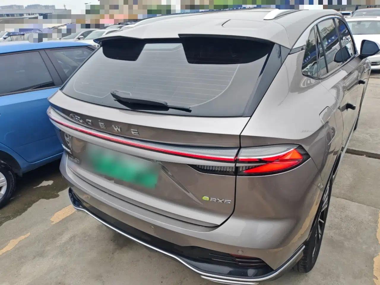 Roewe RX5 New Energy 2023 eRX5 Ultra-Hybrid Comfort Edition — миниатюра 5