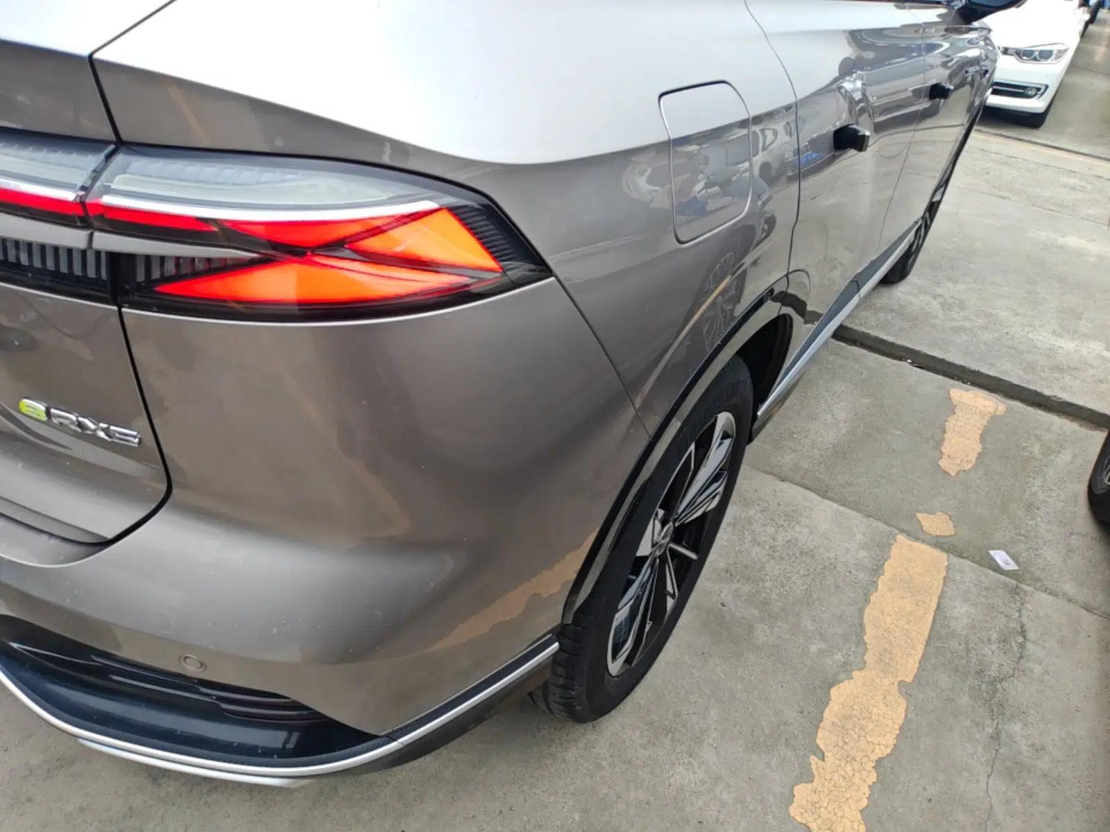 Roewe RX5 New Energy 2023 eRX5 Ultra-Hybrid Comfort Edition — миниатюра 7
