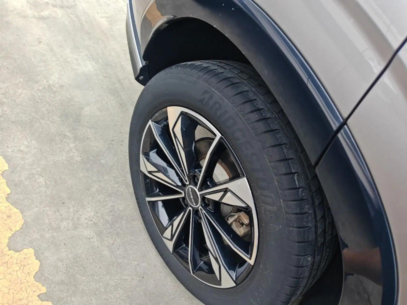 Roewe RX5 New Energy 2023 eRX5 Ultra-Hybrid Comfort Edition — миниатюра 10