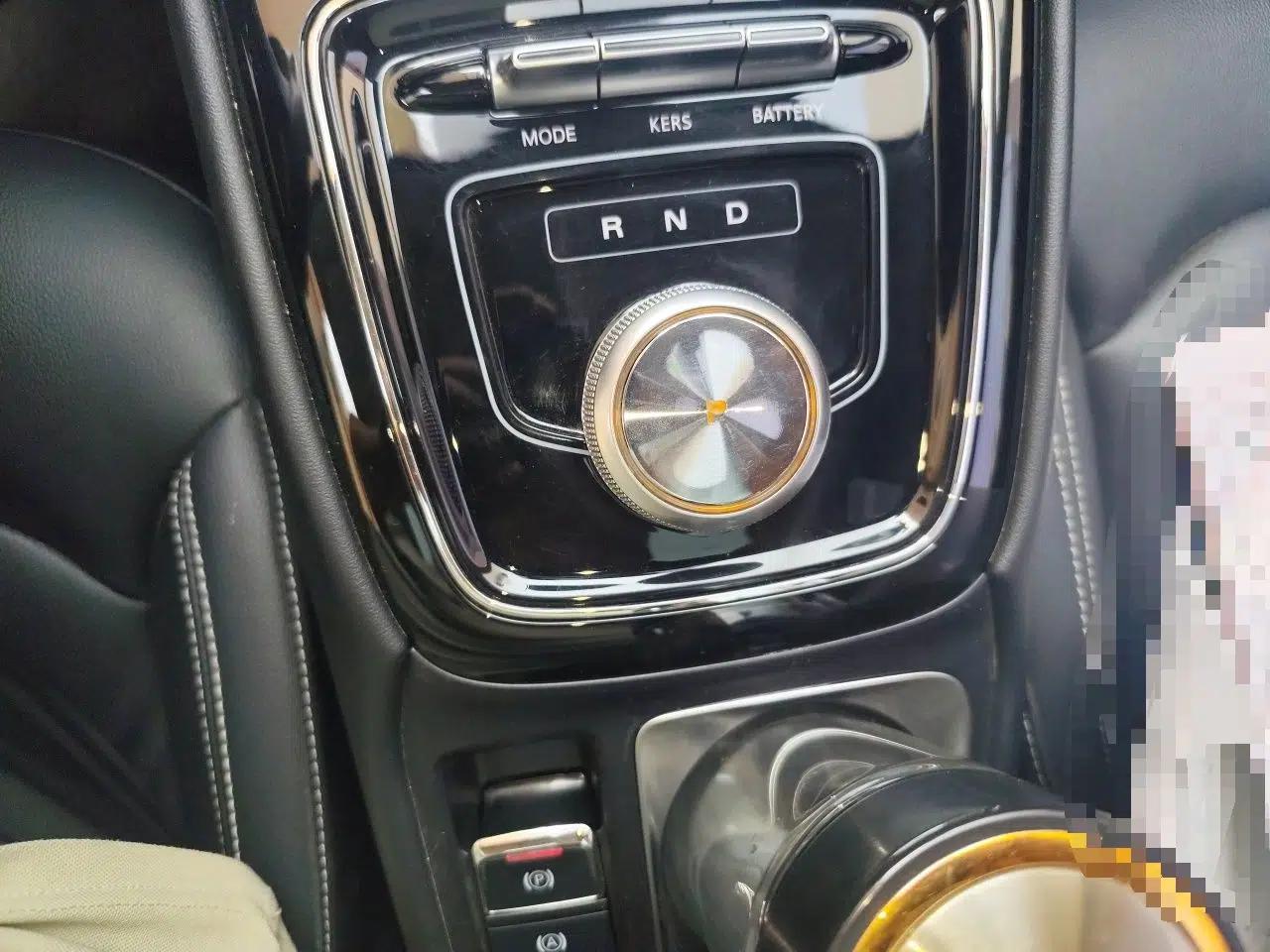 Roewe Ei5 2020 Smart Connect Flagship Edition — миниатюра 15