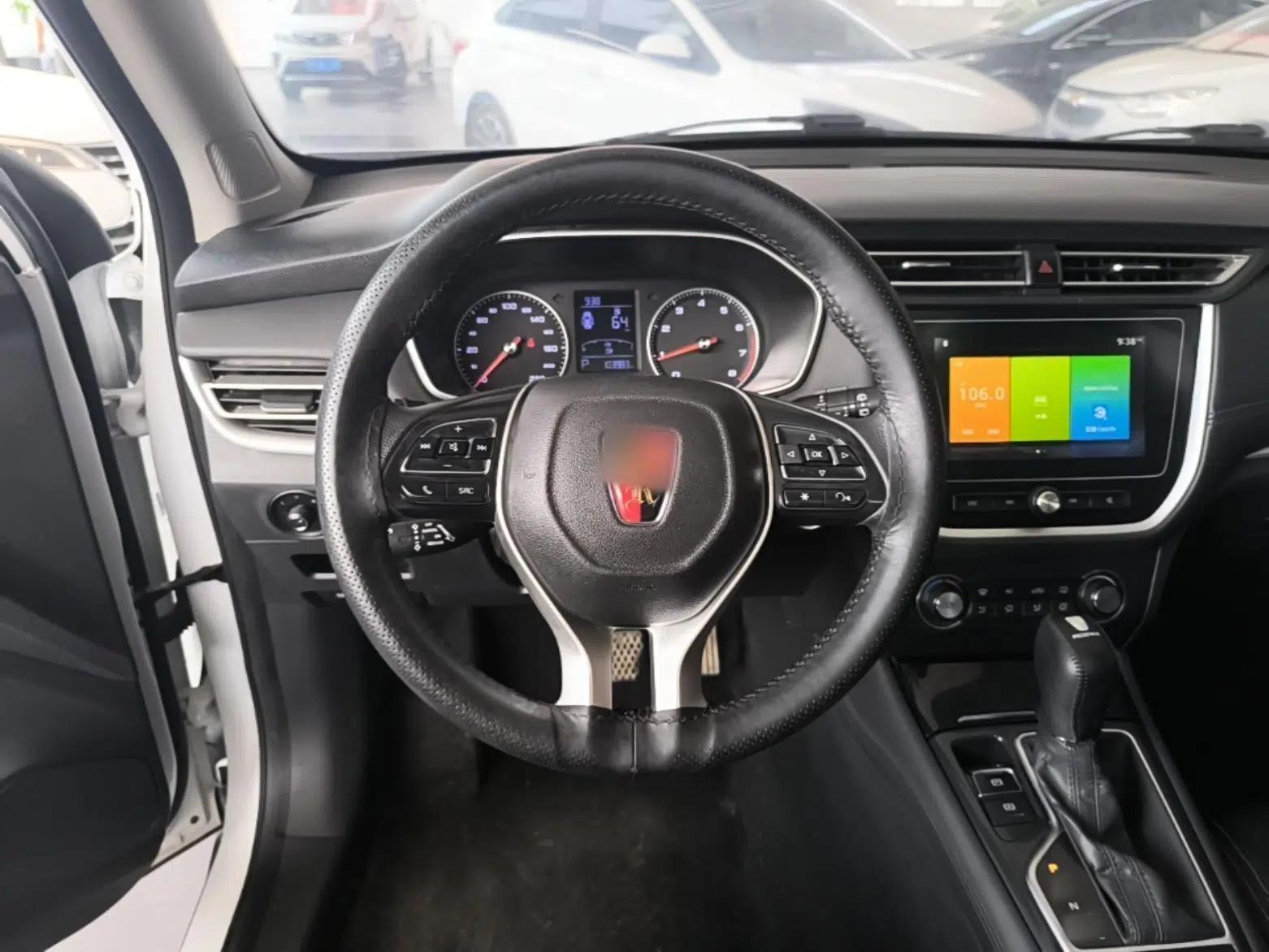 Roewe RX3 2020 1.6L CVT 4G Connected Ultra-Fun Elite Edition — миниатюра 13