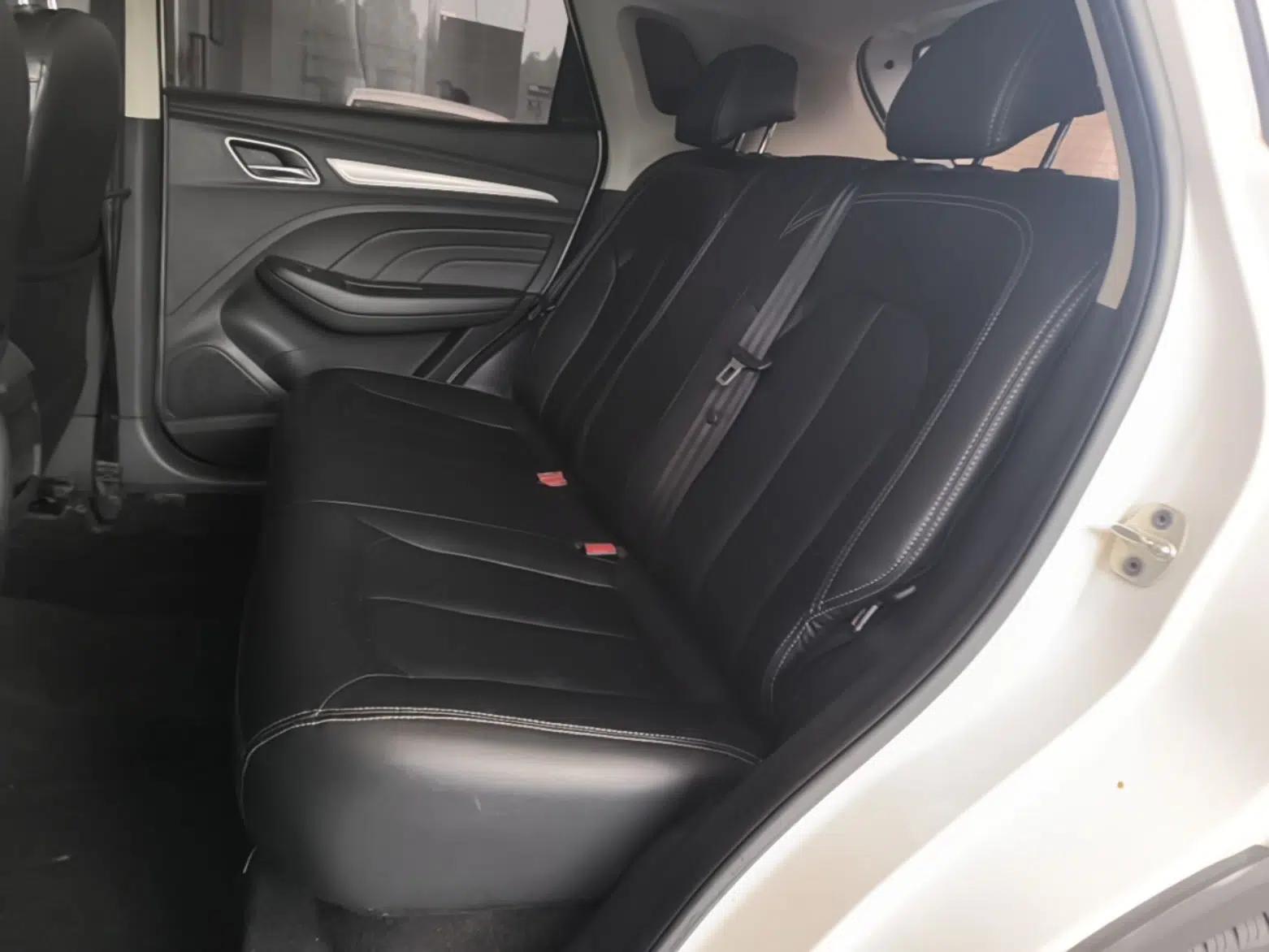 Roewe RX3 2020 1.6L CVT 4G Connected Ultra-Fun Elite Edition — миниатюра 19