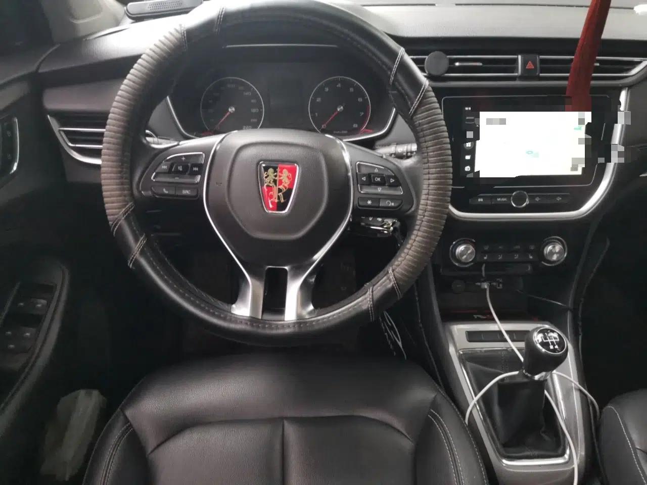 Roewe RX3 2018 1.6L Manual Internet Smart Edition — миниатюра 11