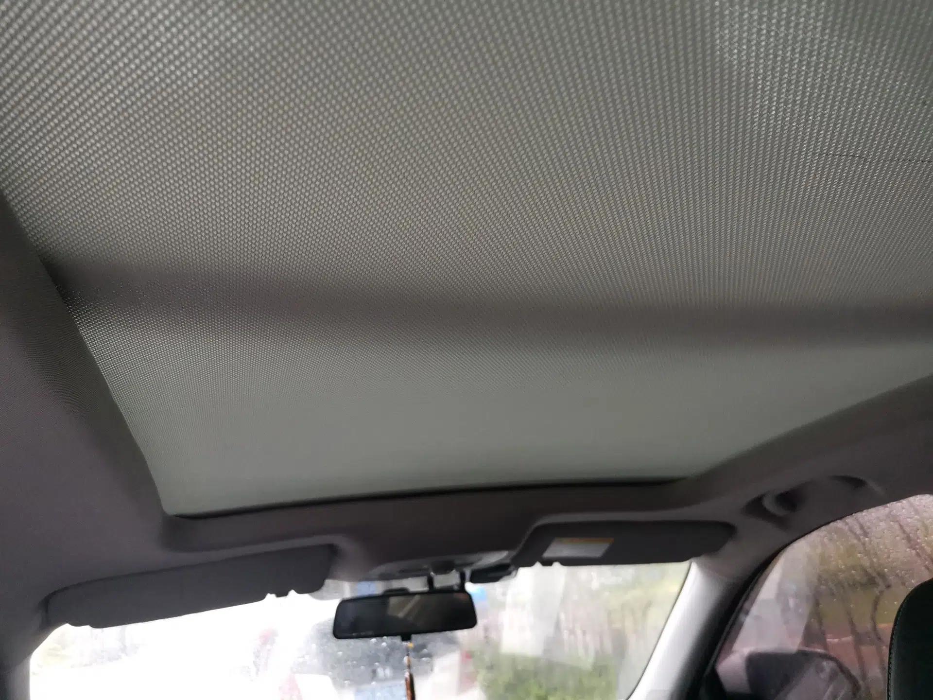 Roewe RX3 2018 1.6L Manual Internet Smart Edition — миниатюра 19