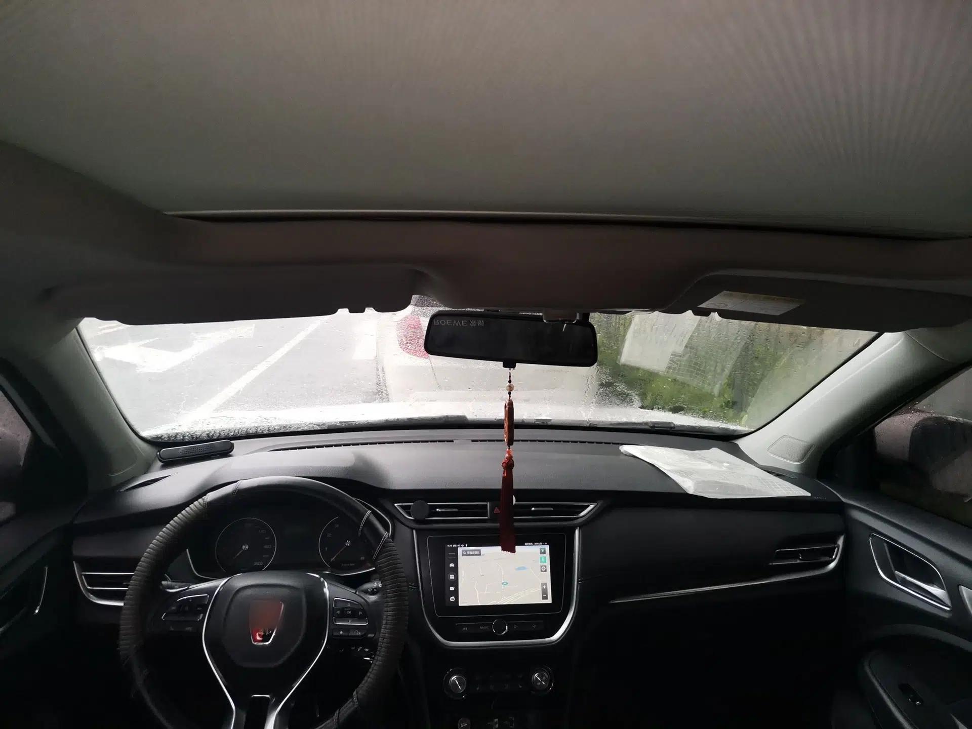 Roewe RX3 2018 1.6L Manual Internet Smart Edition — миниатюра 10