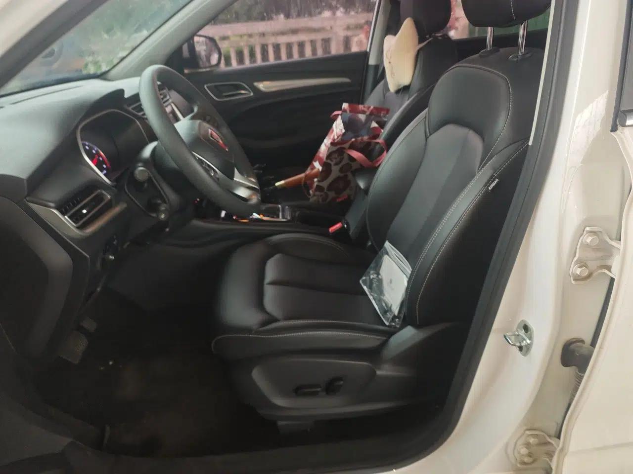 Roewe RX3 2018 1.6L CVT Flagship Edition — миниатюра 12